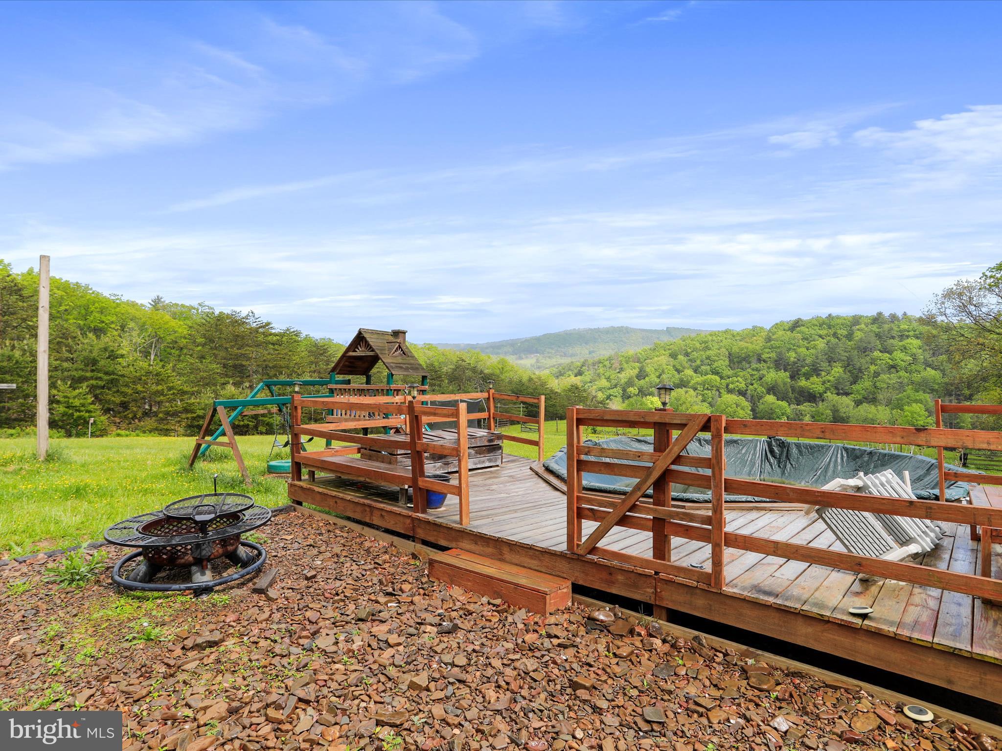 BARNES MILL ESTATES - Residential