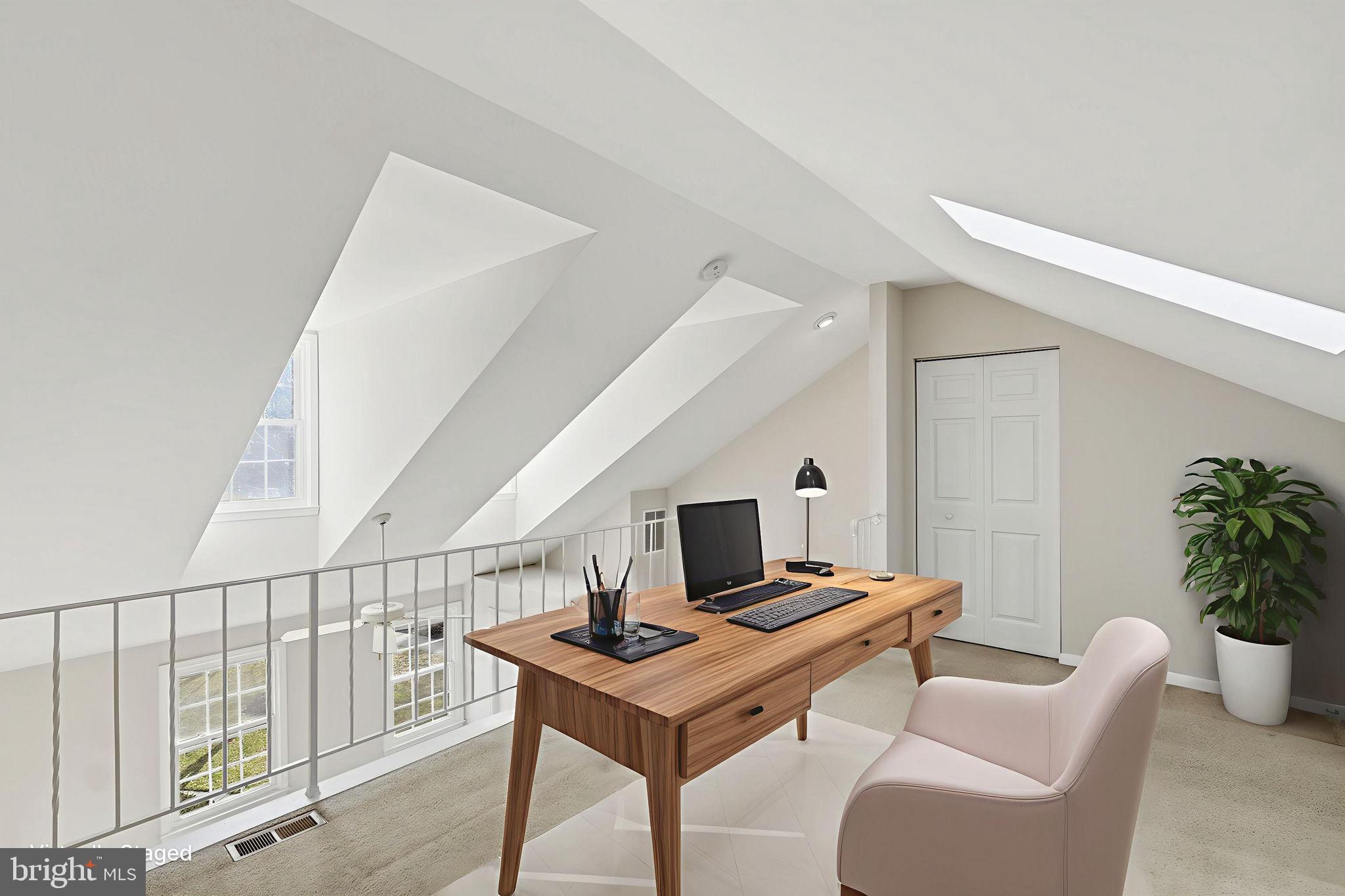 SUFFOLK PLACE - Residential