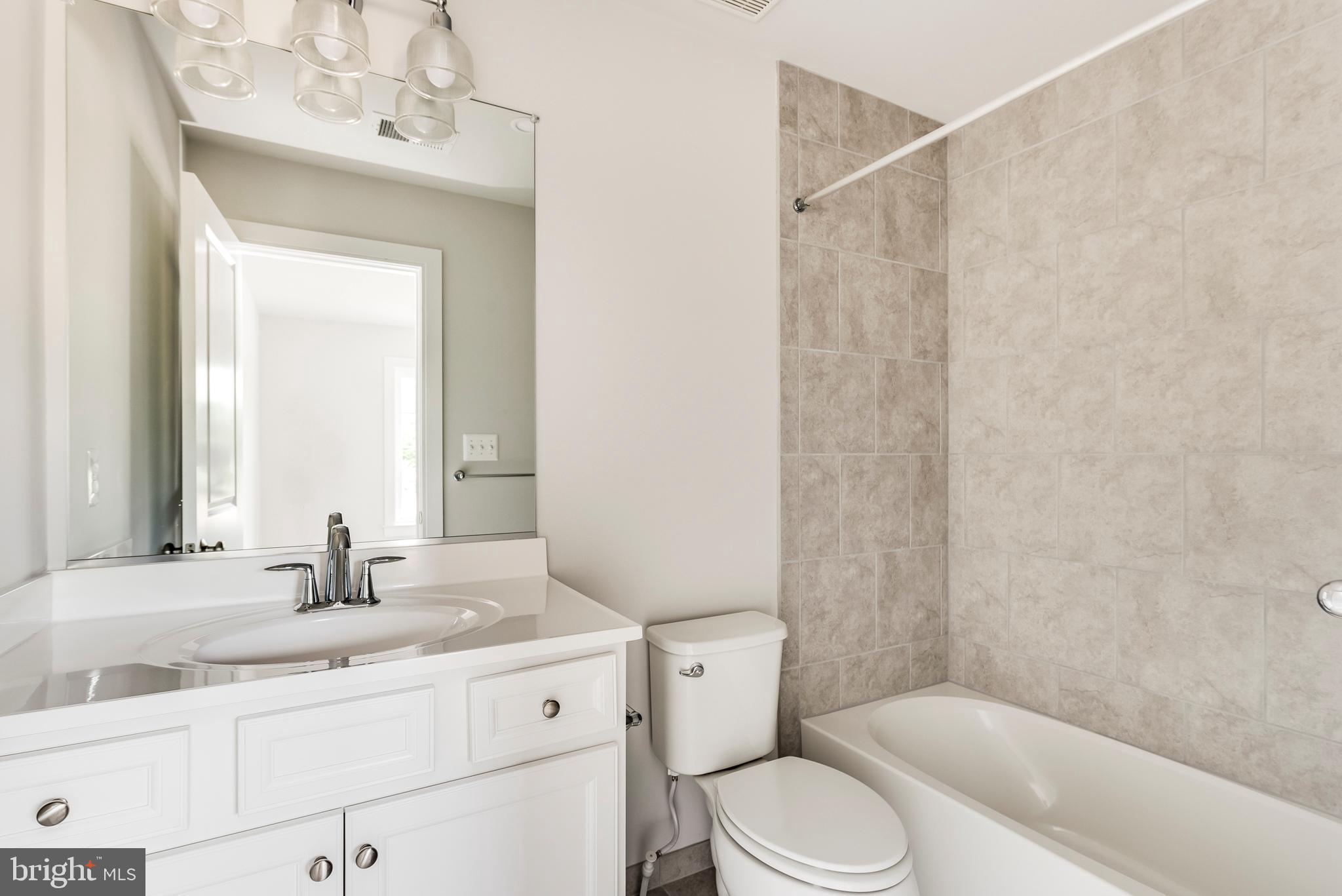 SOUTH RIVER CROSSING - Residential