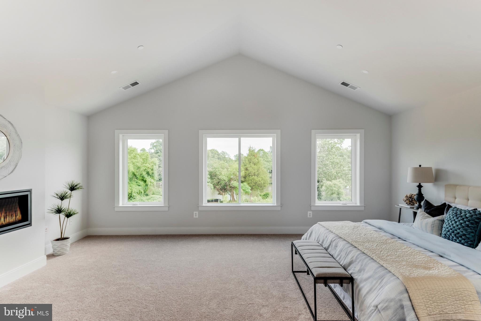 SOUTH RIVER CROSSING - Residential