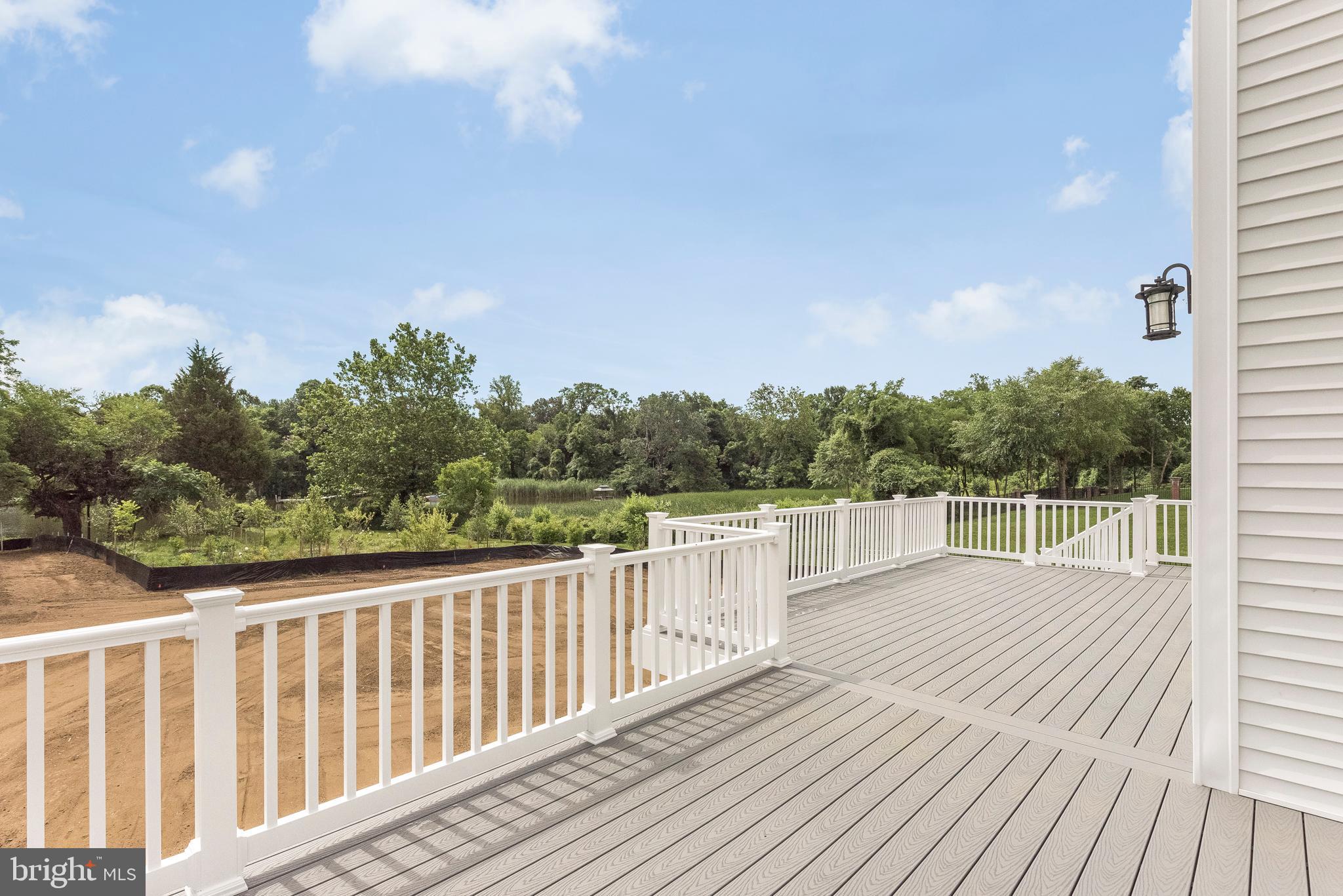 SOUTH RIVER CROSSING - Residential