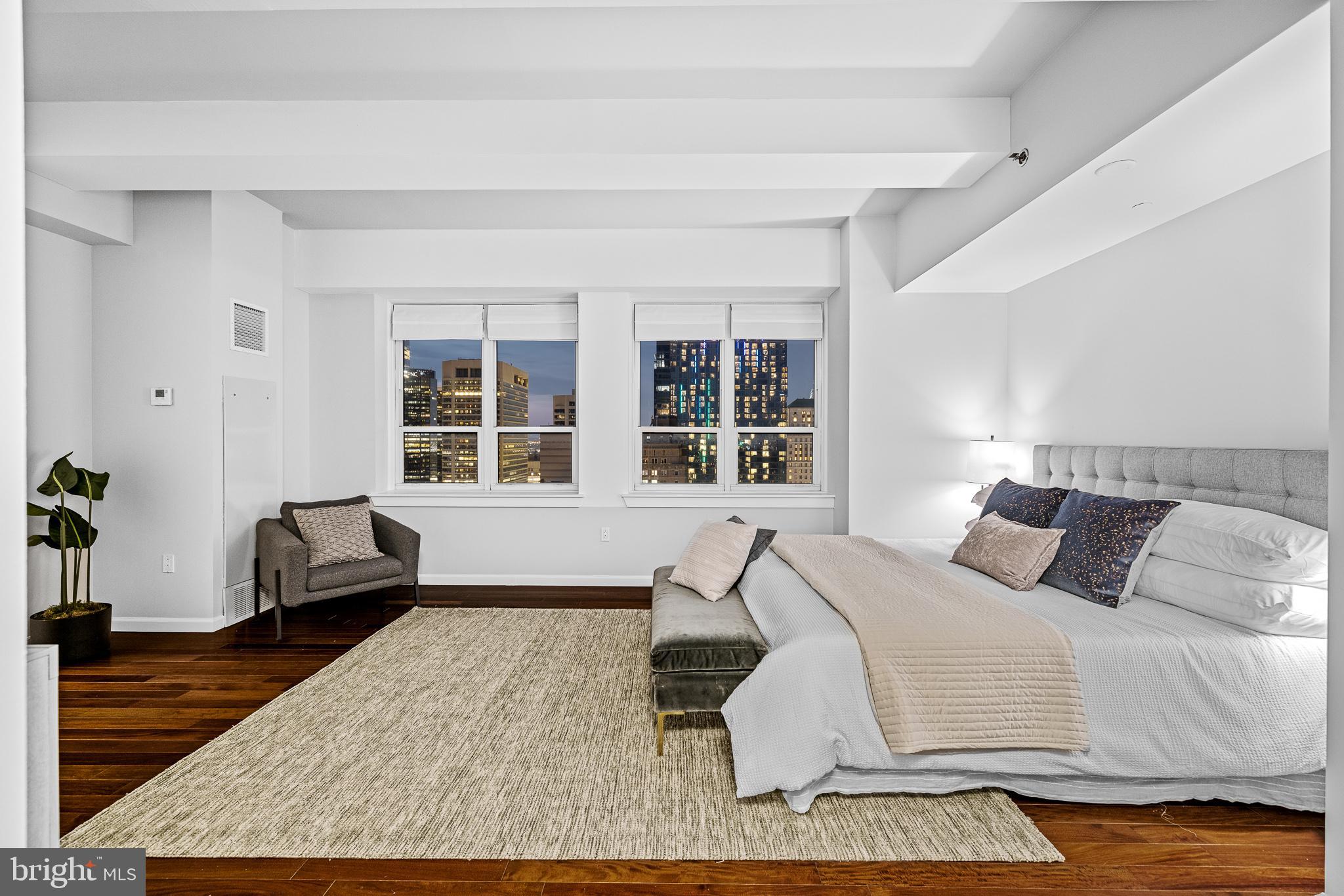 AVENUE OF THE ARTS - Residential