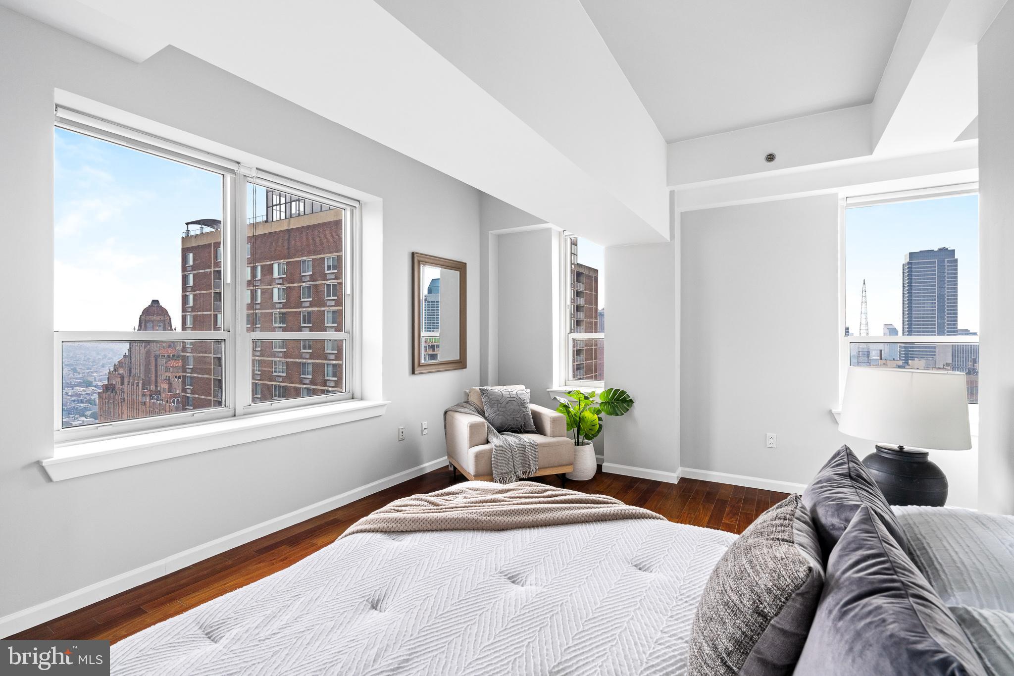 AVENUE OF THE ARTS - Residential