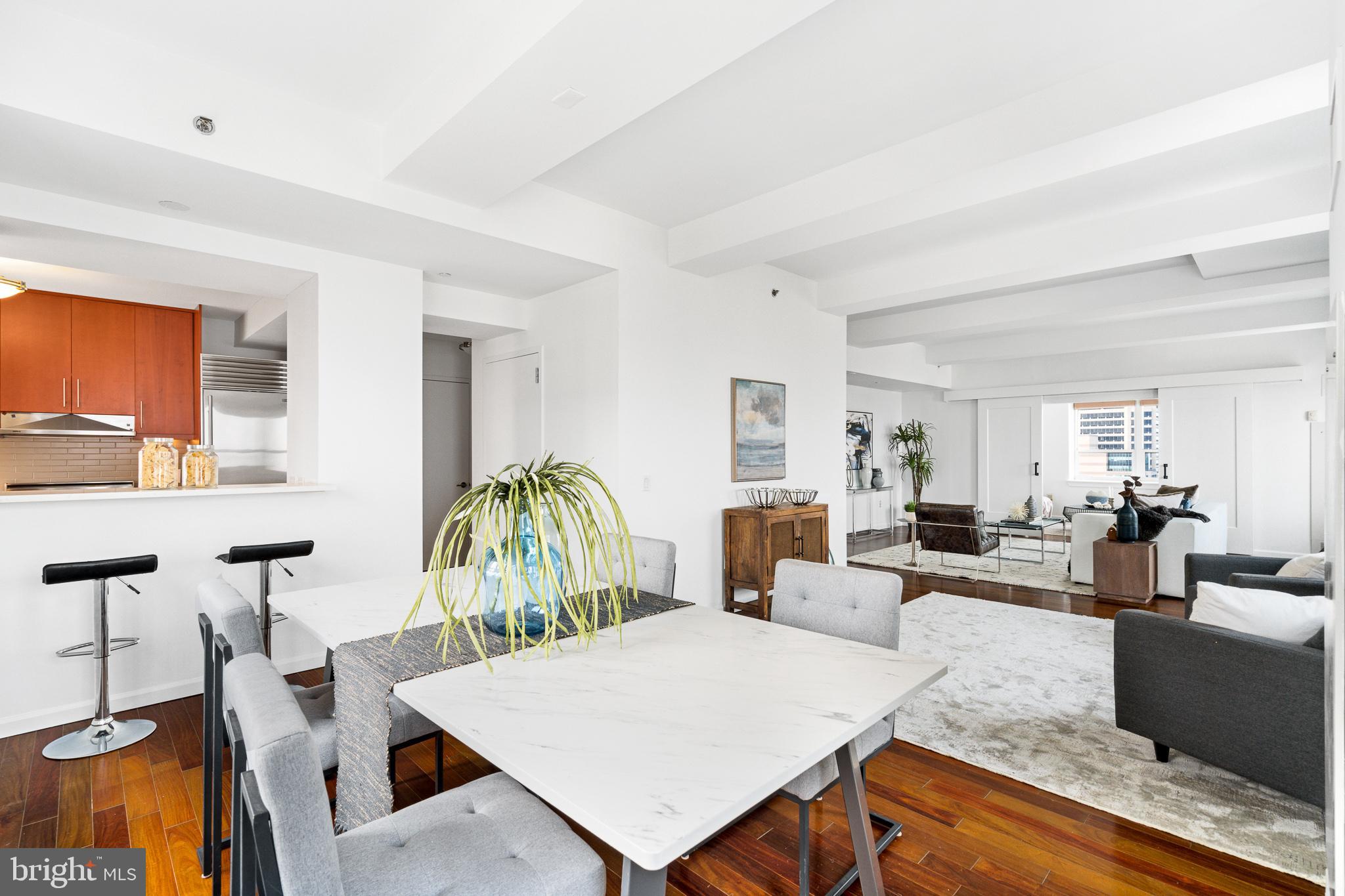 AVENUE OF THE ARTS - Residential