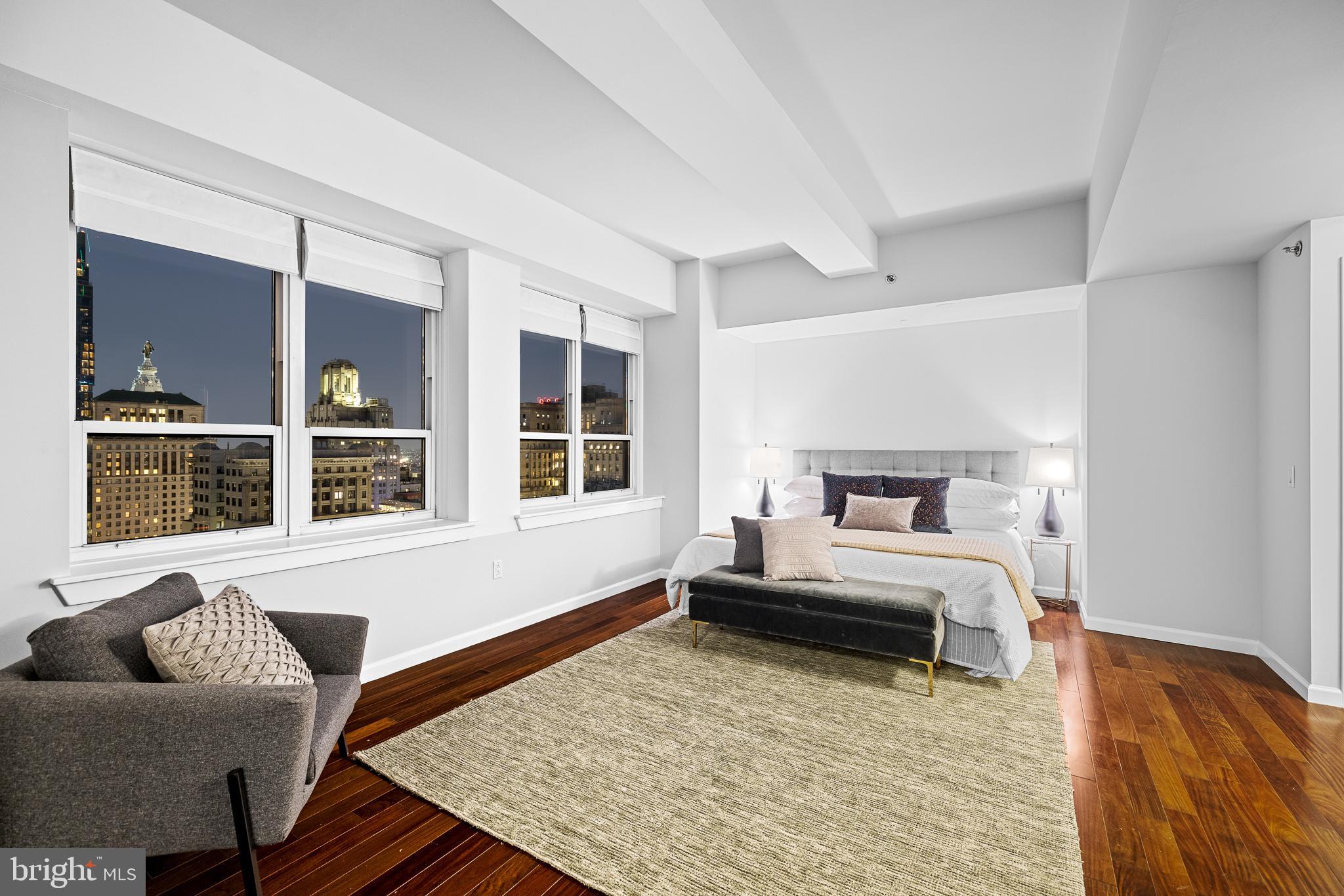 AVENUE OF THE ARTS - Residential