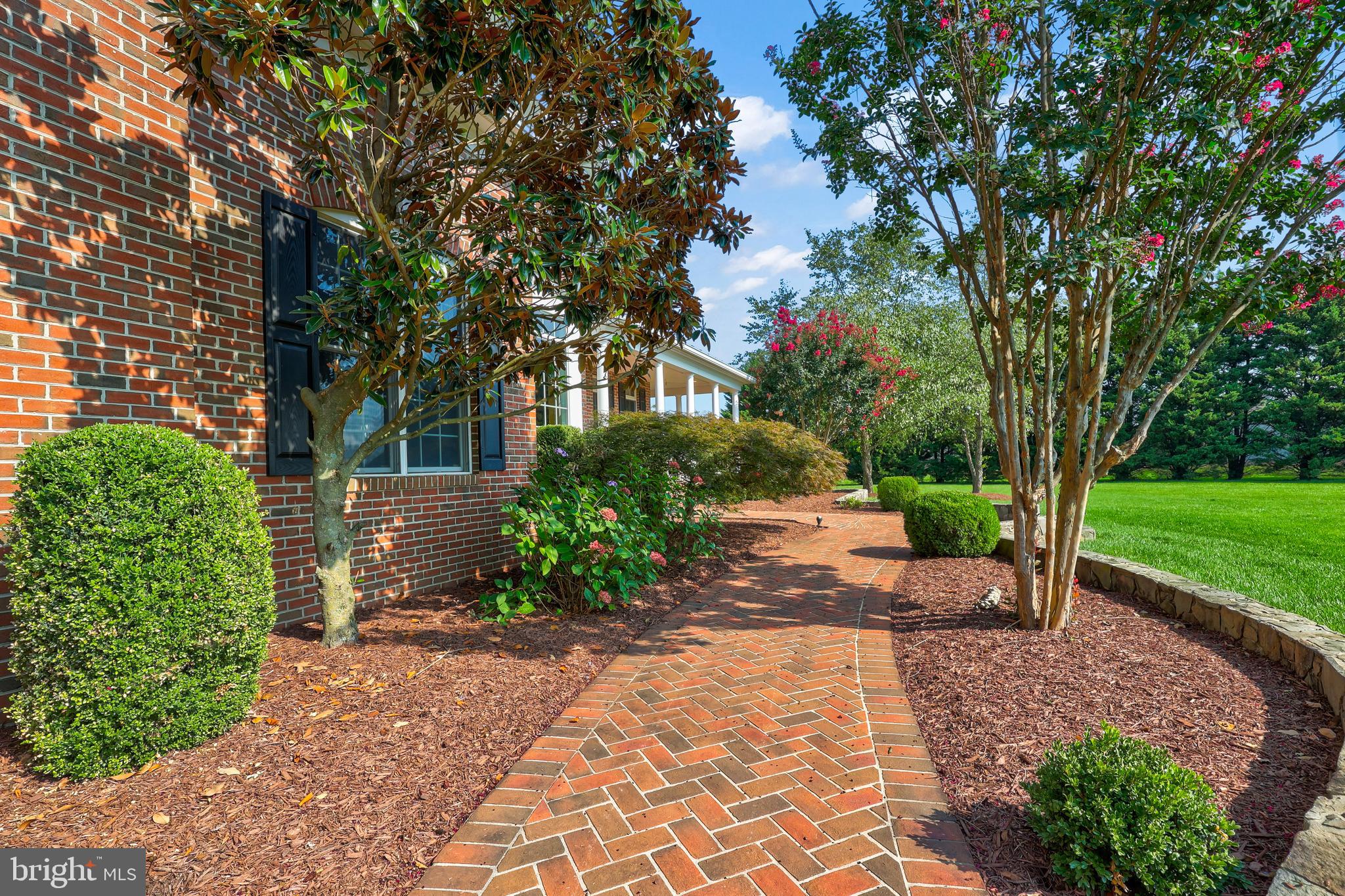 ROLLING MEADOWS - Residential