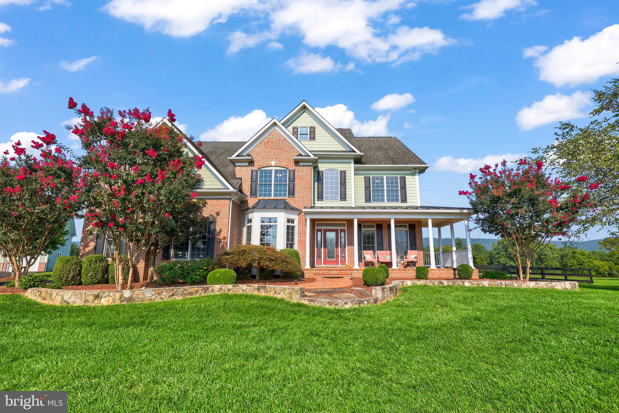 ROLLING MEADOWS - Residential