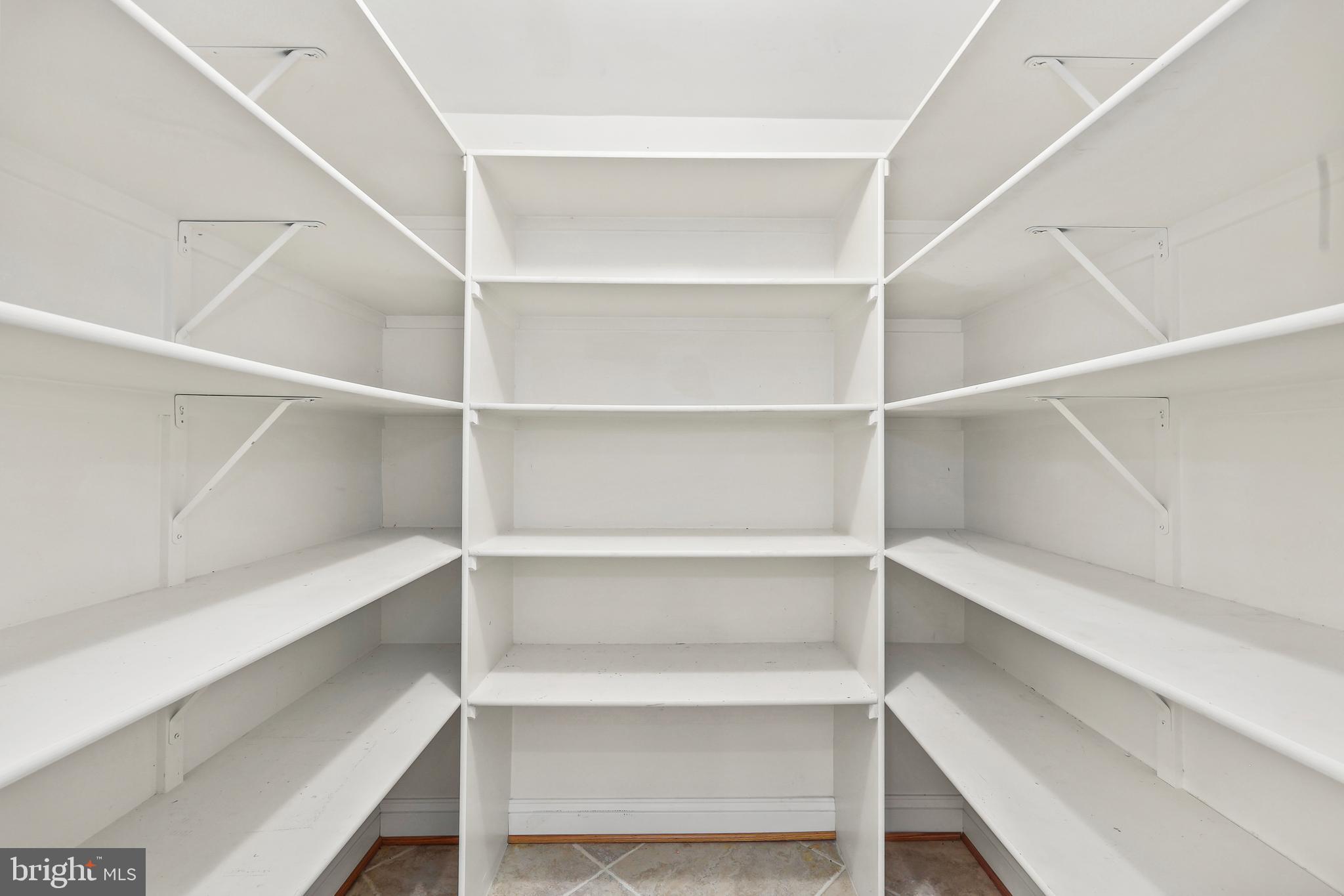 ROLLING MEADOWS - Residential