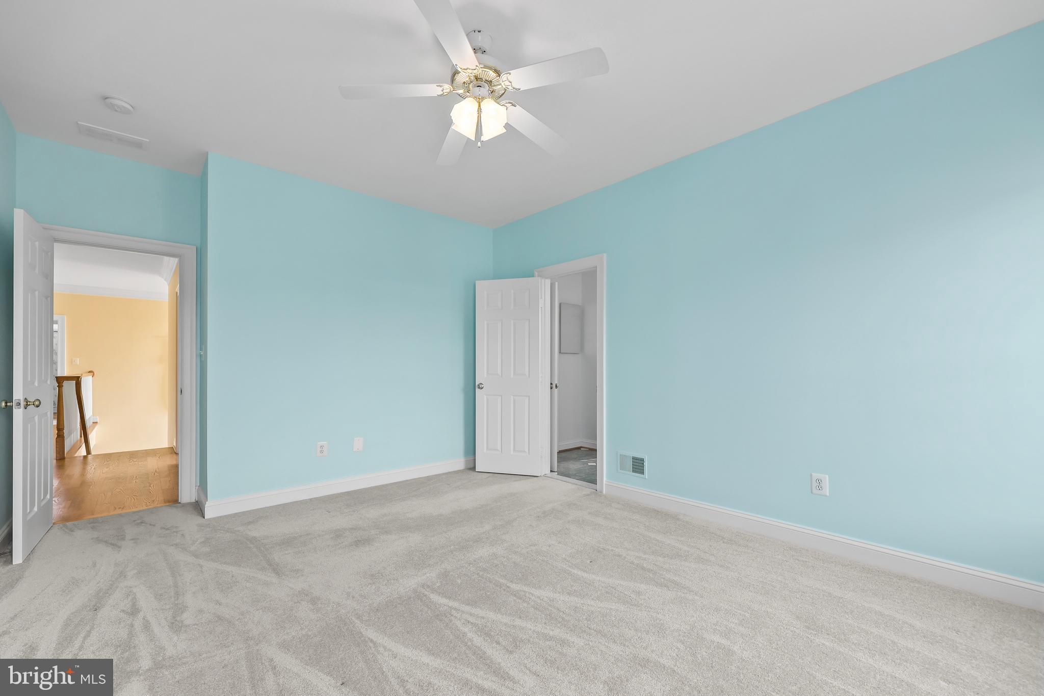 ROLLING MEADOWS - Residential