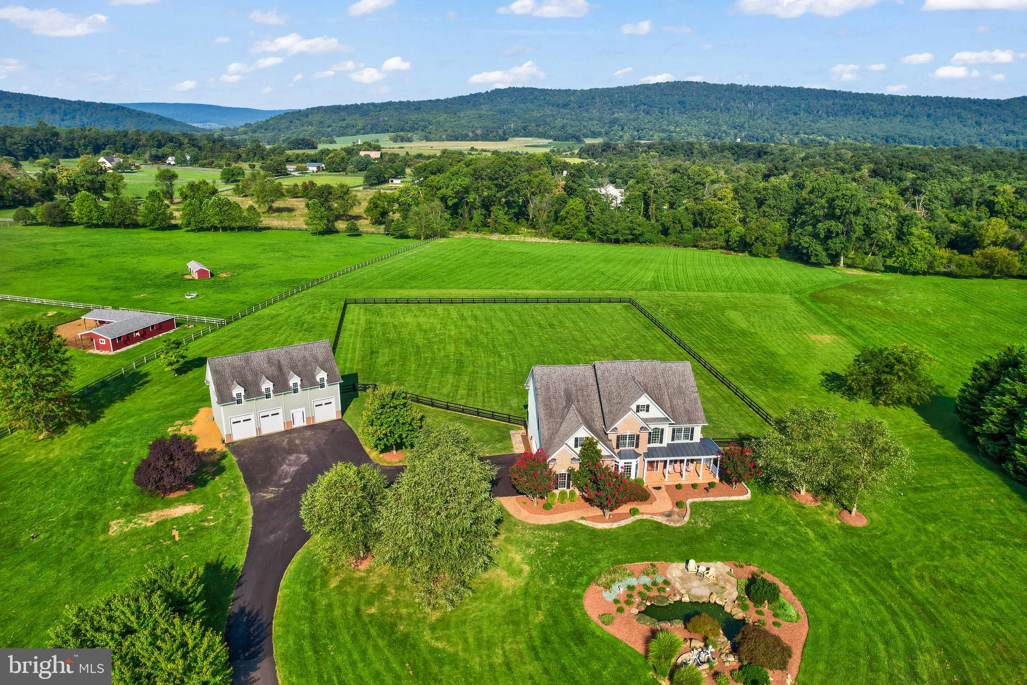 ROLLING MEADOWS - Residential