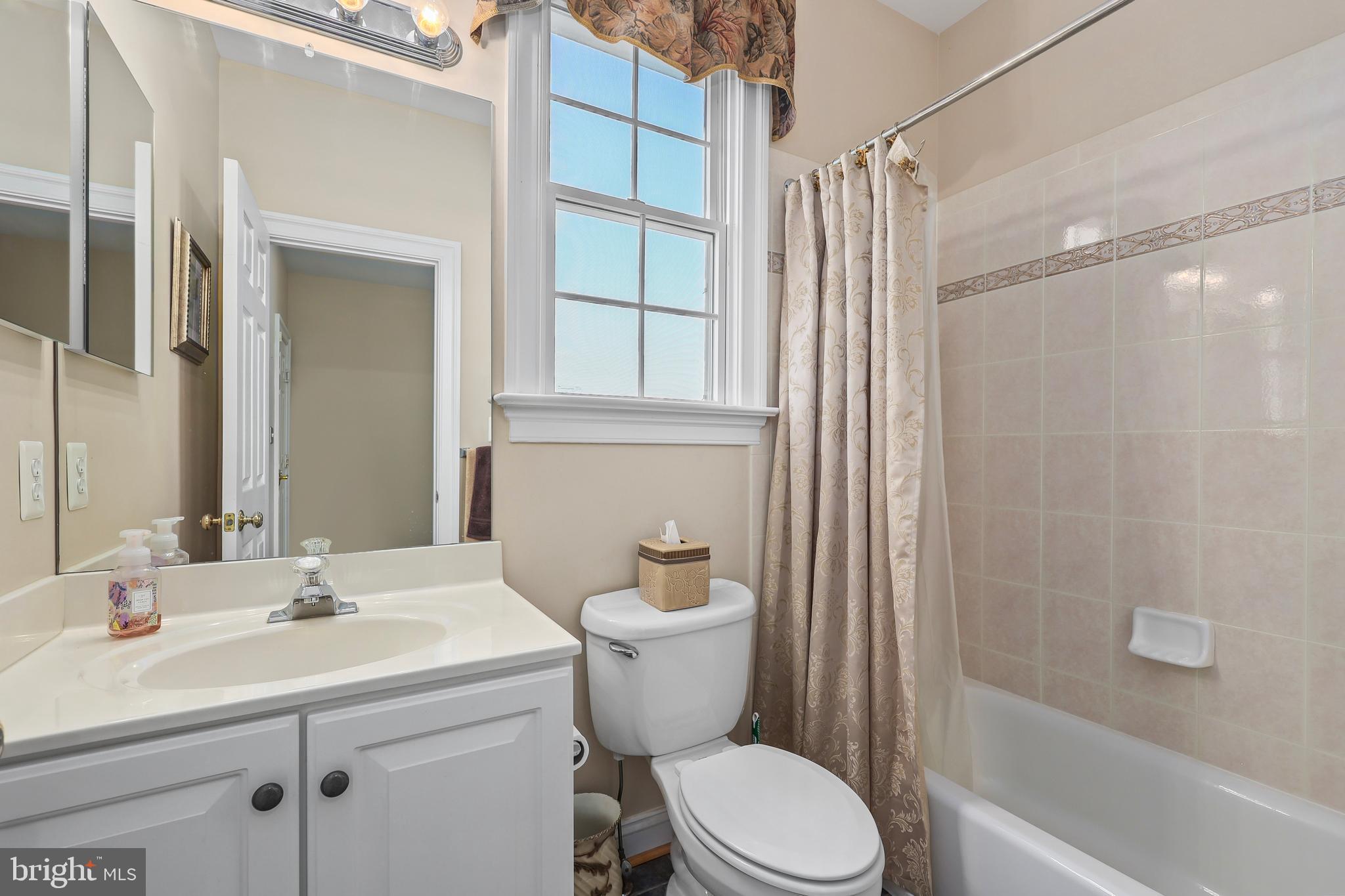 ROLLING MEADOWS - Residential