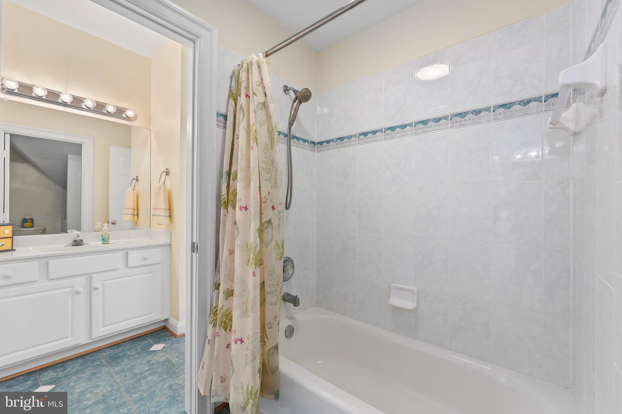 ROLLING MEADOWS - Residential