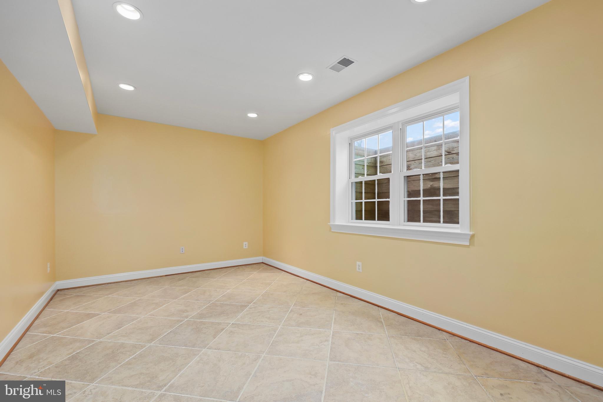 ROLLING MEADOWS - Residential