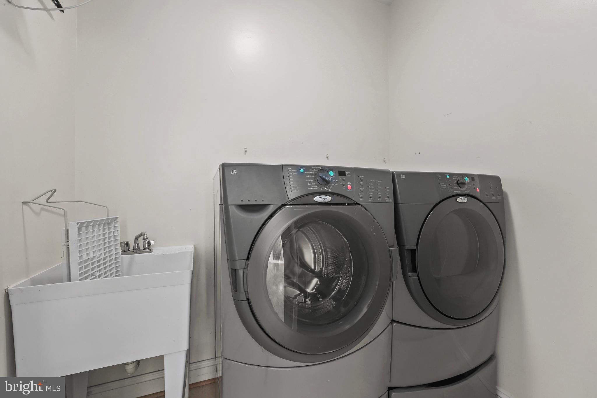 ROLLING MEADOWS - Residential