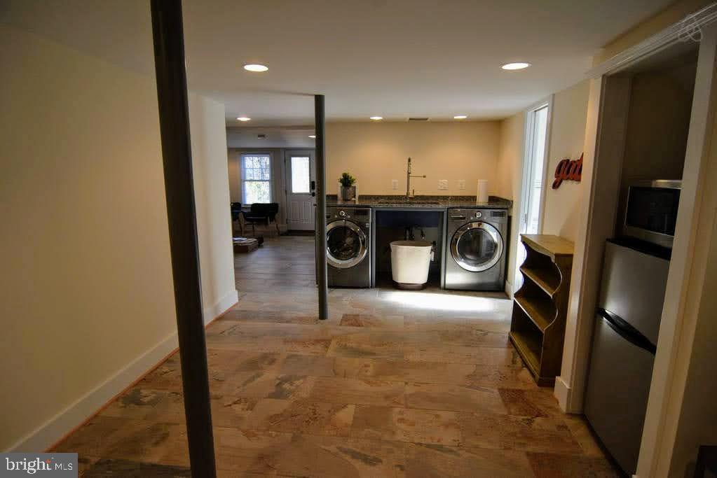 BALLSTON - Residential Income