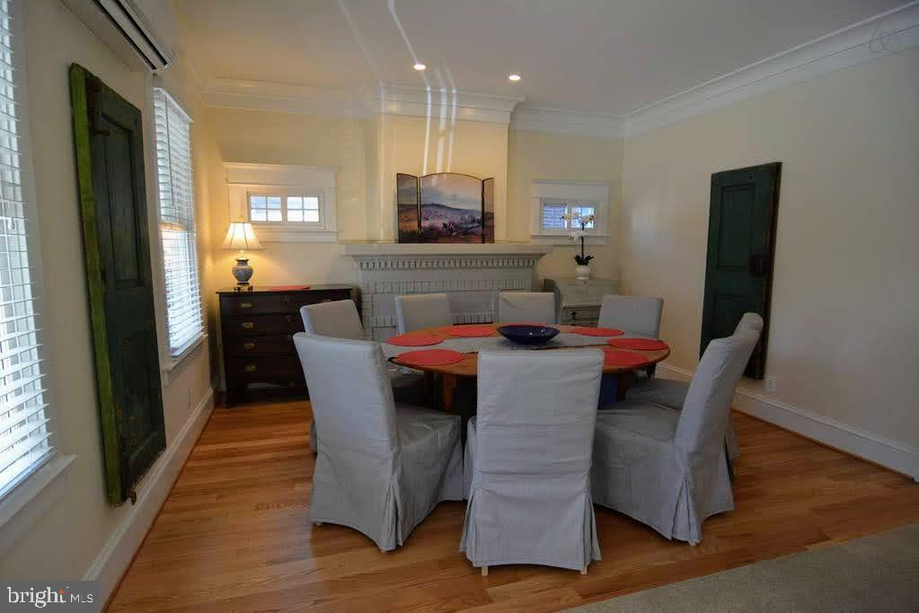 BALLSTON - Residential Income