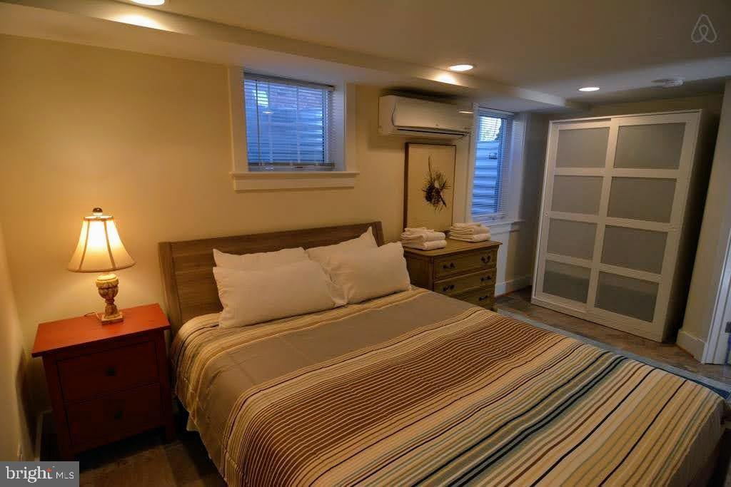 BALLSTON - Residential Income