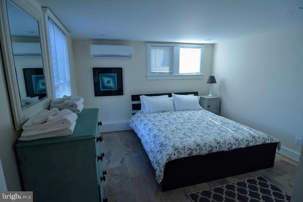 BALLSTON - Residential Income