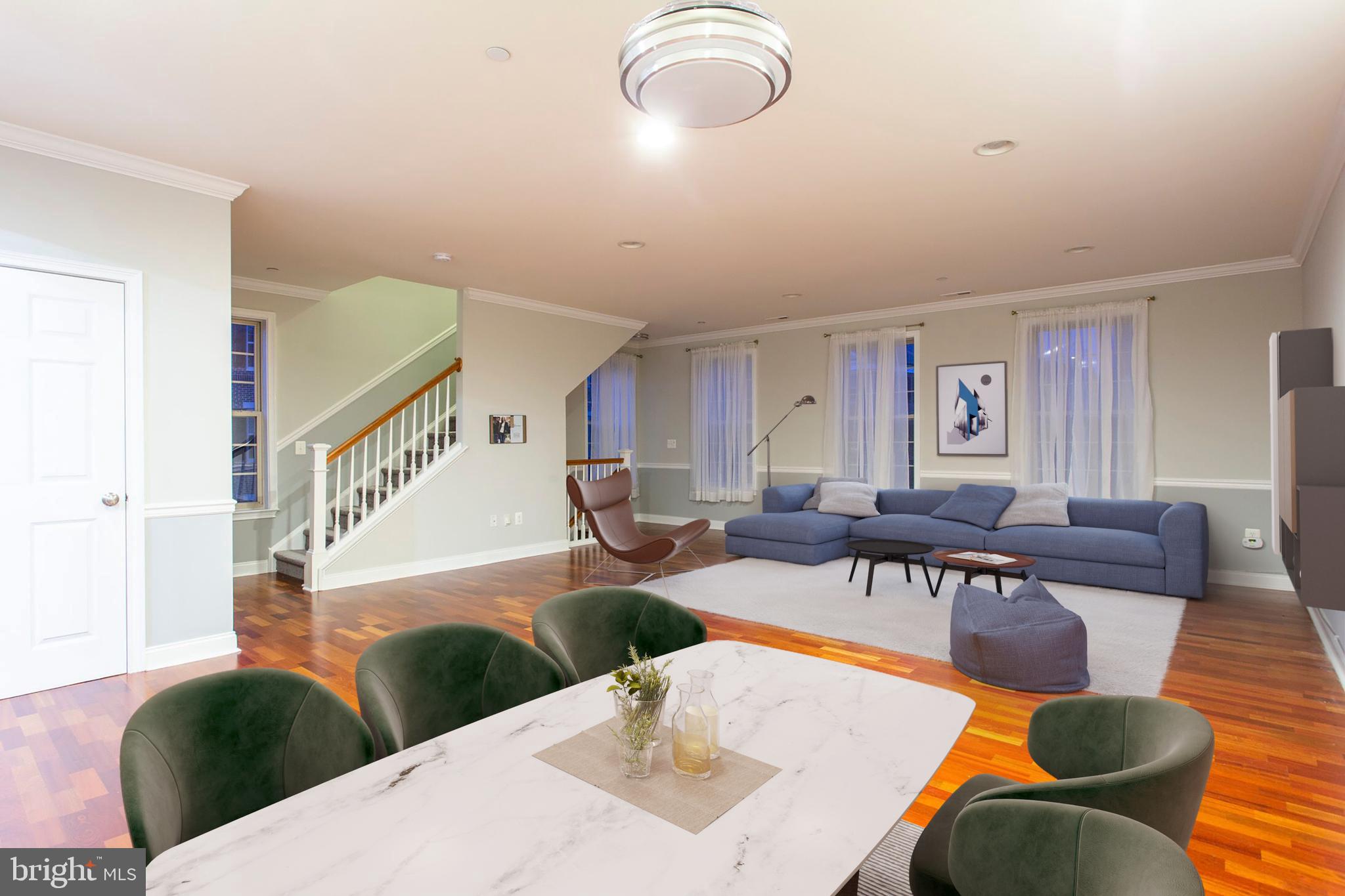 NAVAL SQUARE - Residential Lease
