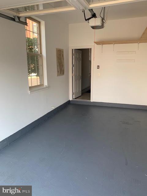 NAVAL SQUARE - Residential Lease