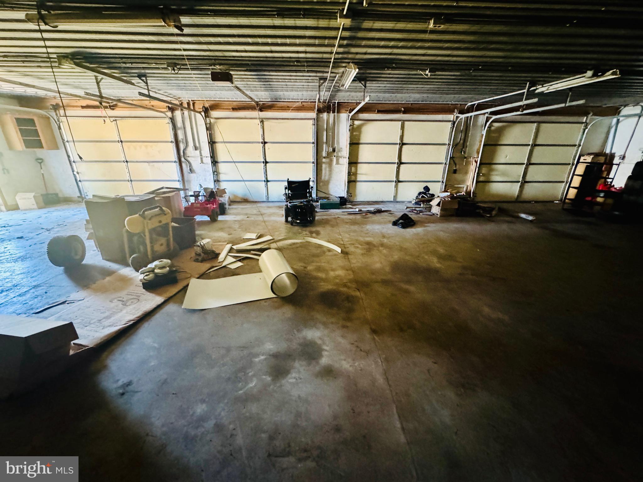 895 PLEASANT HILL ROAD