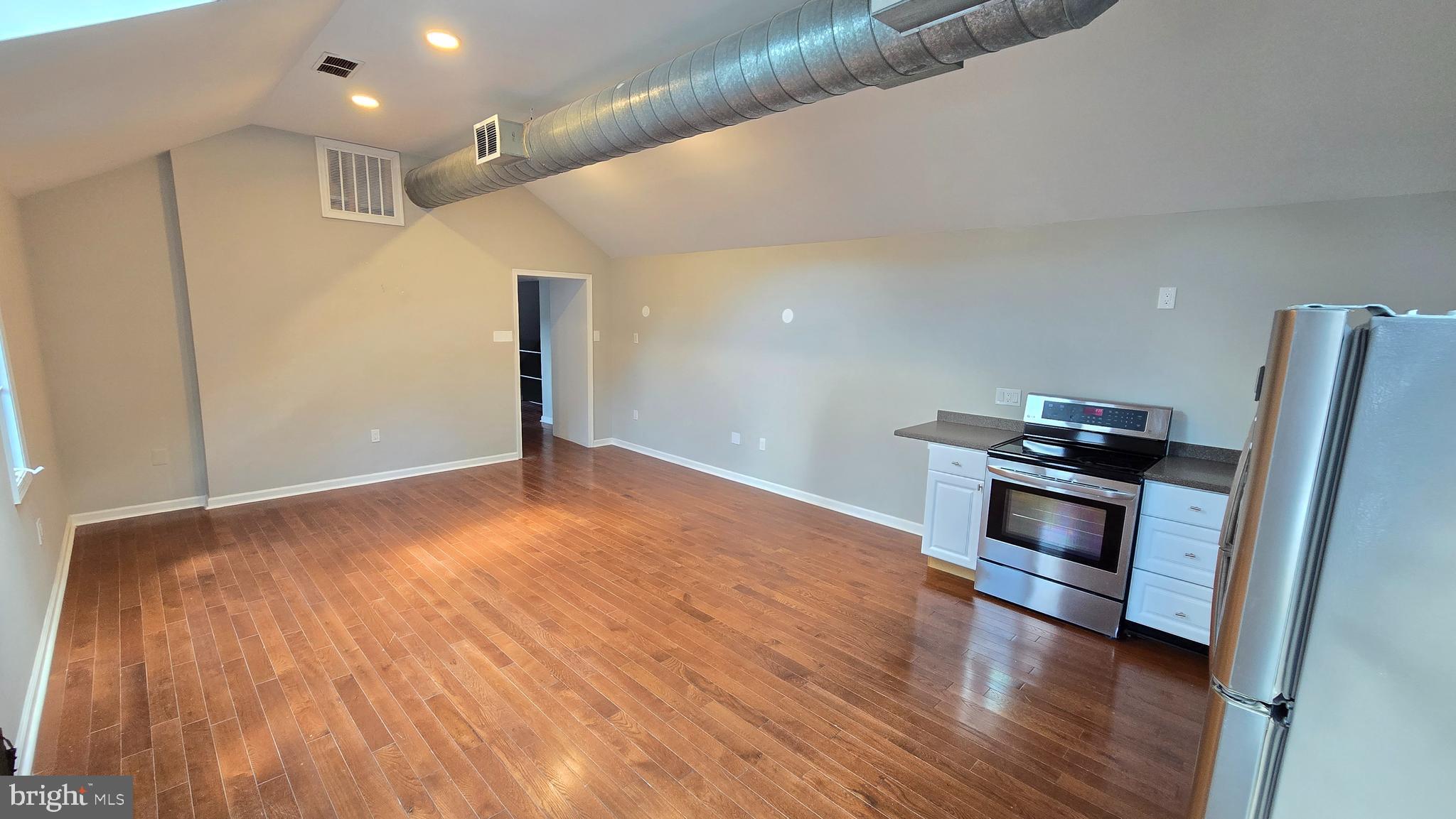 ROXBOROUGH - Residential Lease