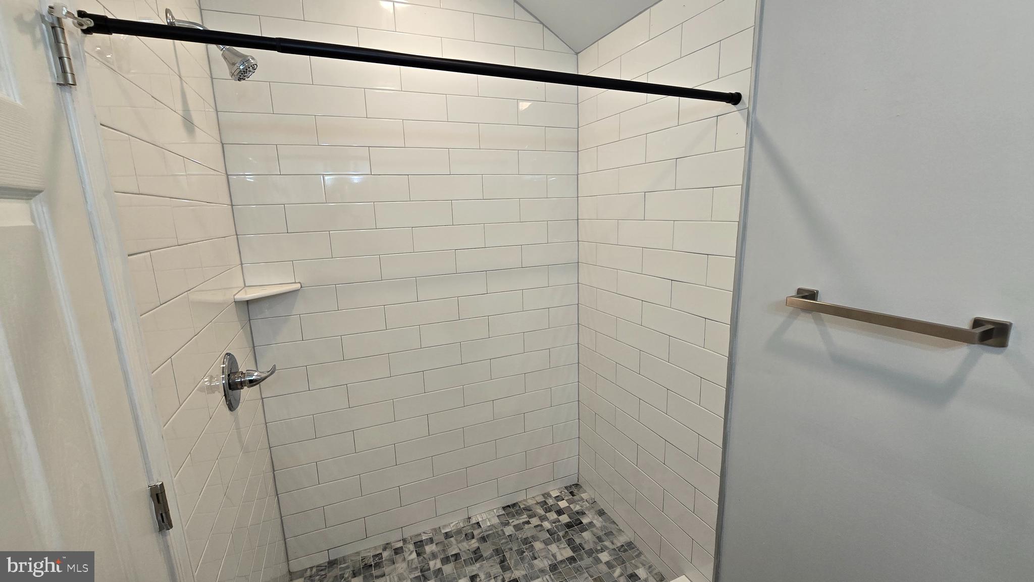 ROXBOROUGH - Residential Lease