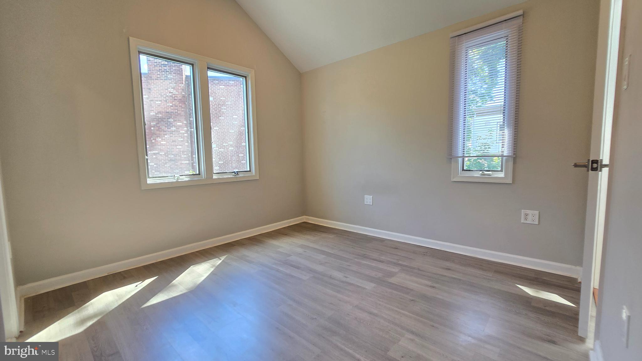 ROXBOROUGH - Residential Lease