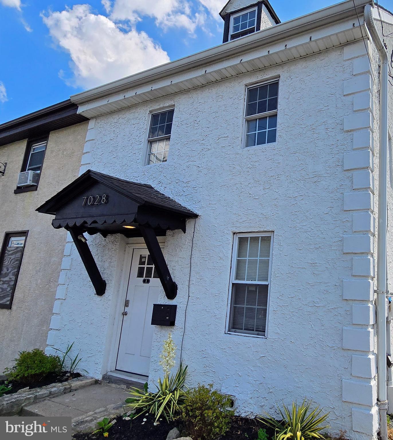 ROXBOROUGH - Residential Lease