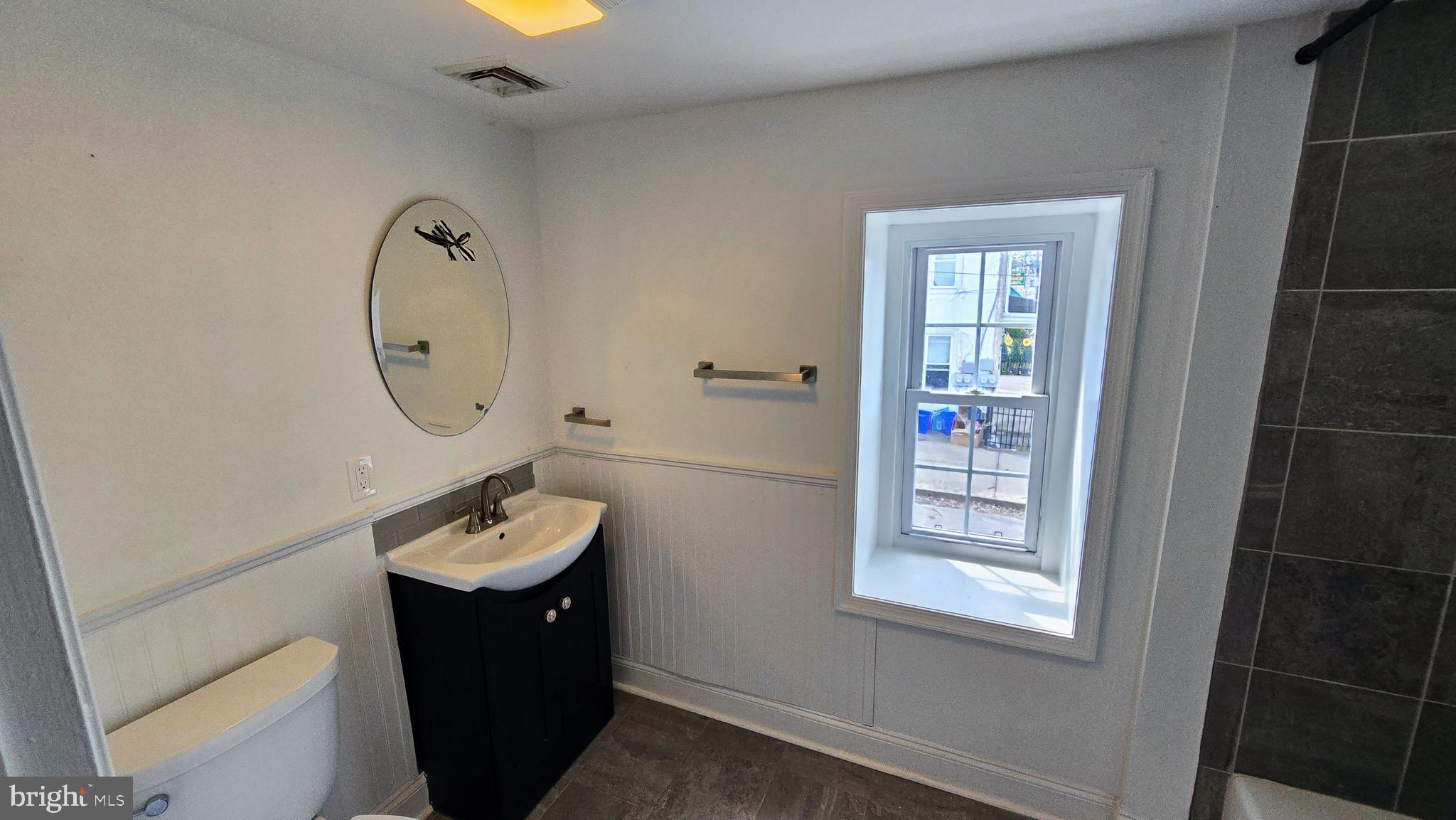 ROXBOROUGH - Residential Lease