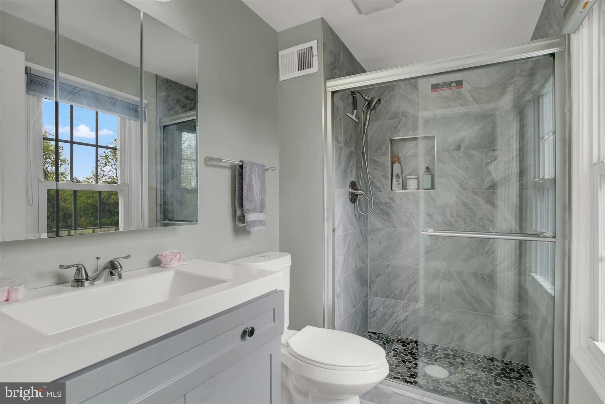 DERWOOD - Residential