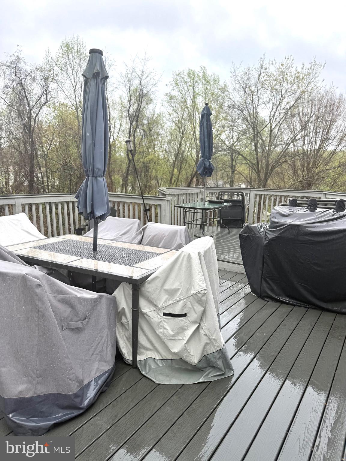 DERWOOD - Residential