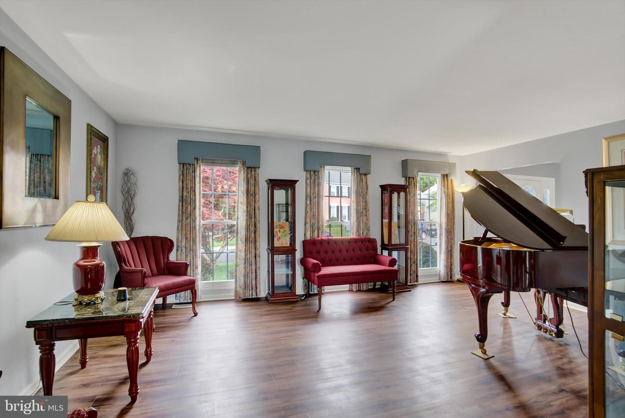 DERWOOD - Residential