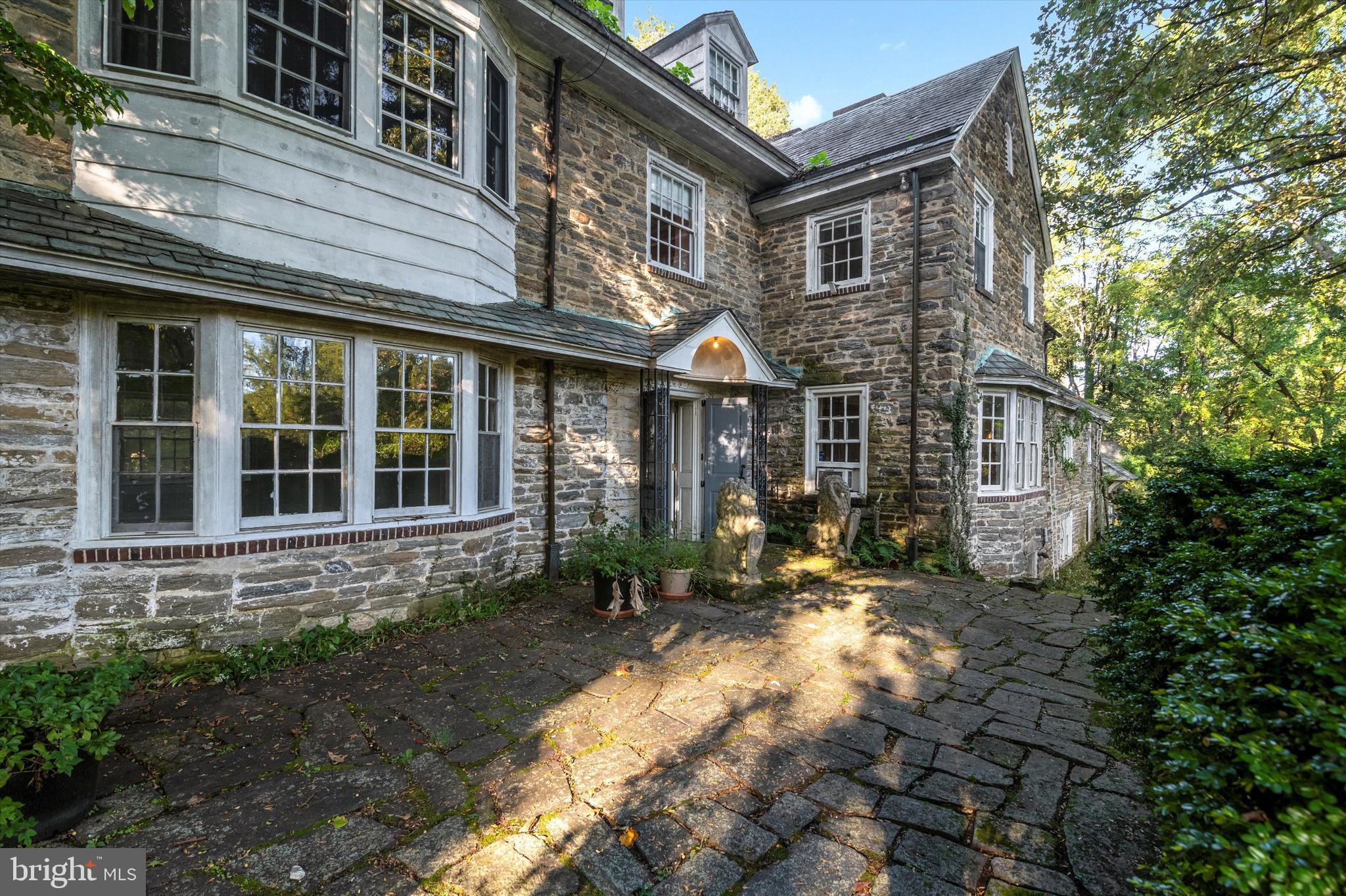 PHILADELPHIA (NORTHWEST) - Residential