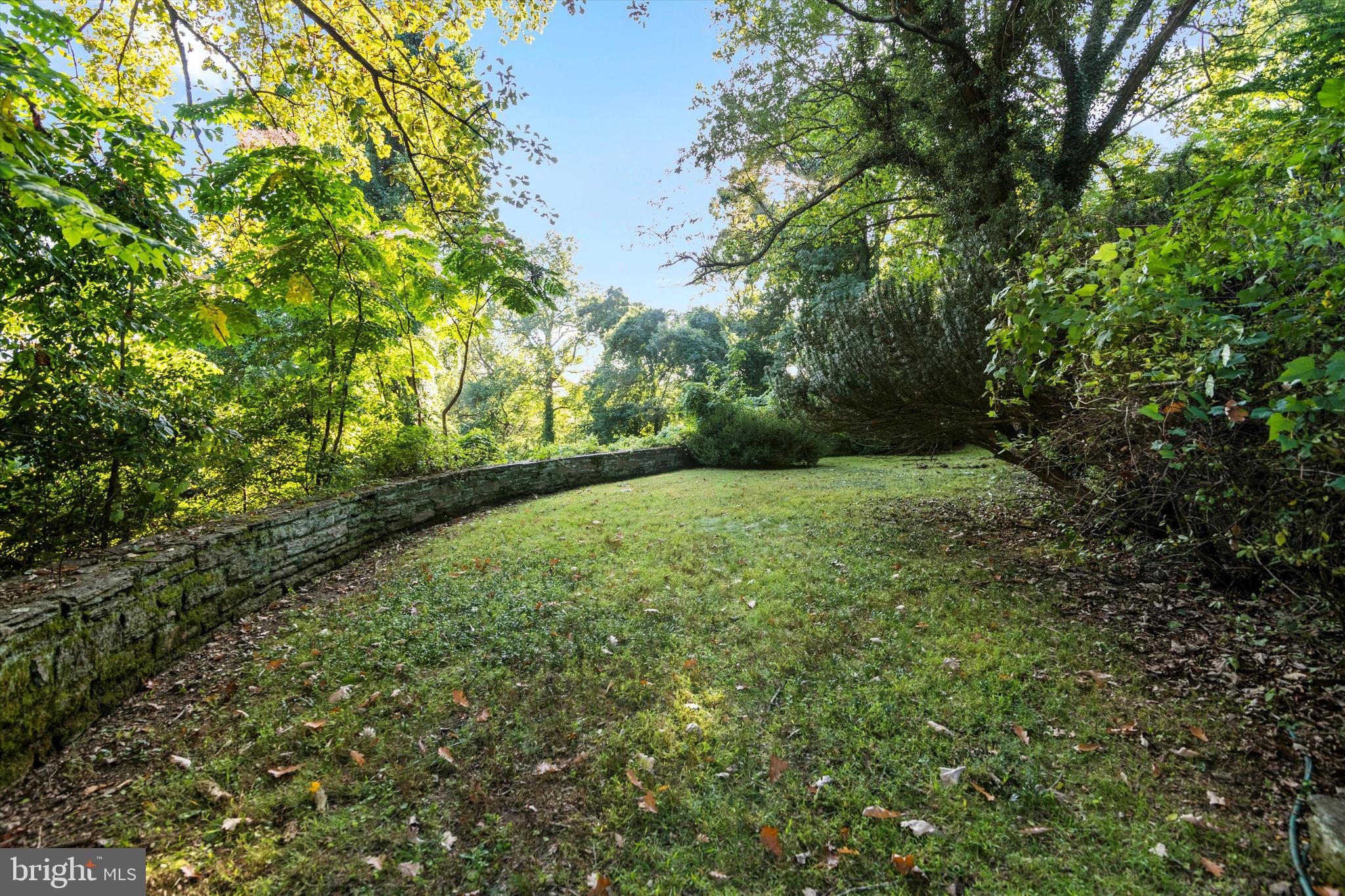 PHILADELPHIA (NORTHWEST) - Residential