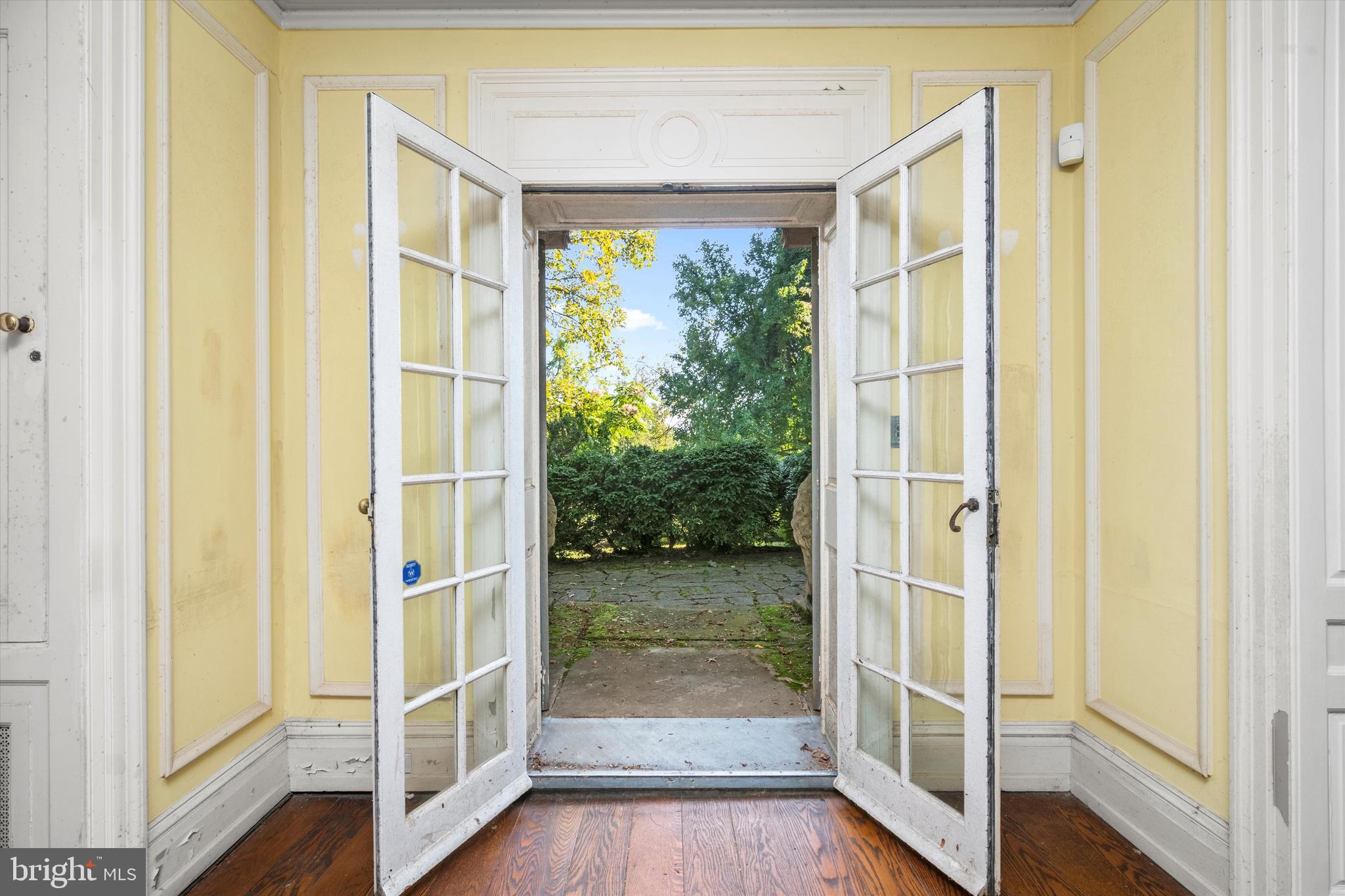 PHILADELPHIA (NORTHWEST) - Residential