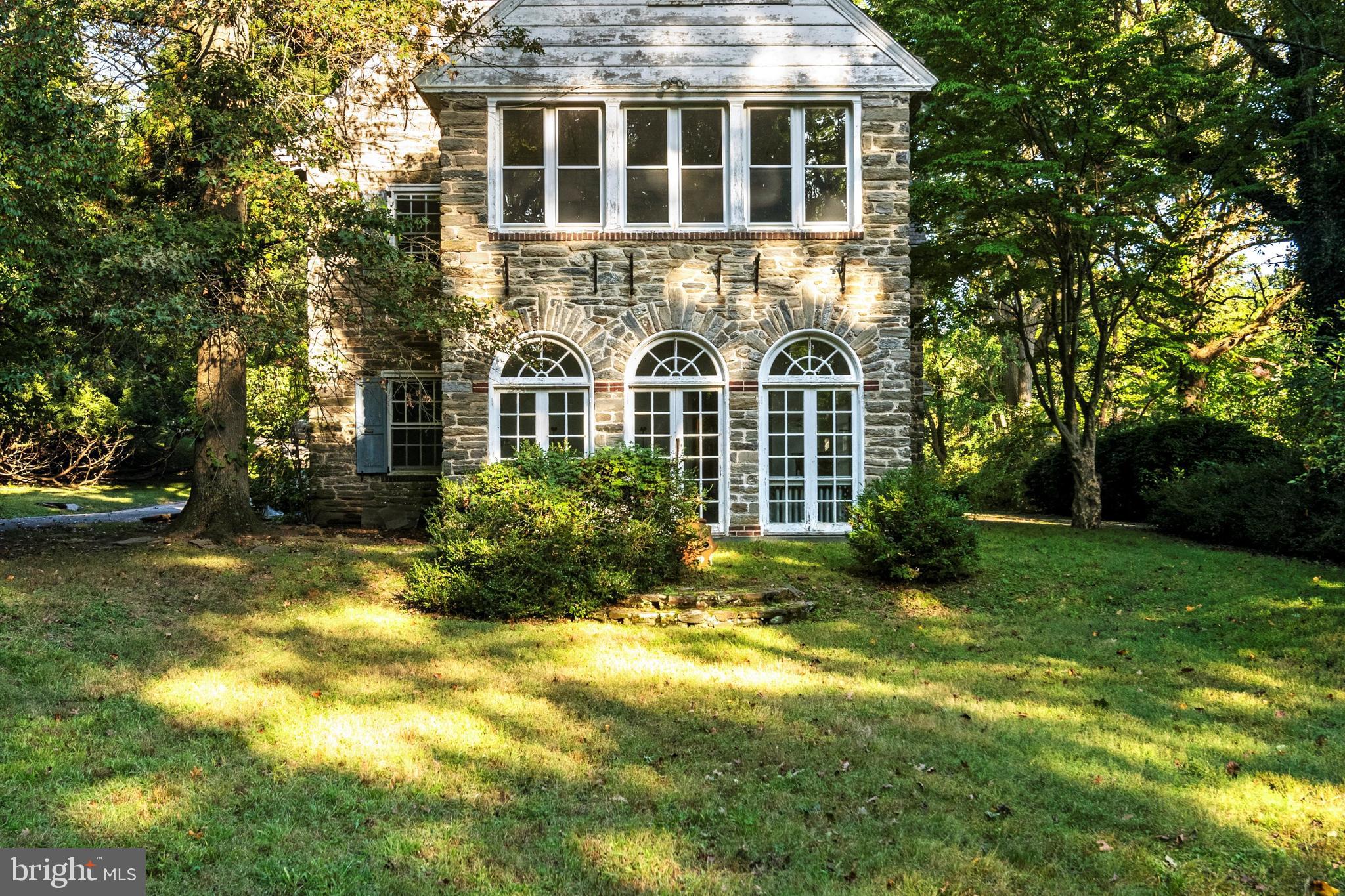 PHILADELPHIA (NORTHWEST) - Residential