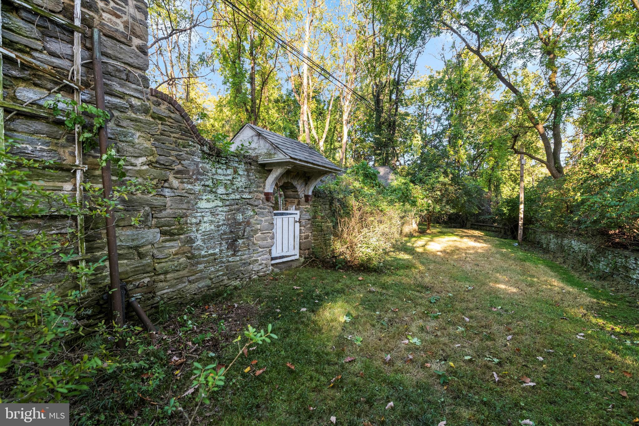 PHILADELPHIA (NORTHWEST) - Residential