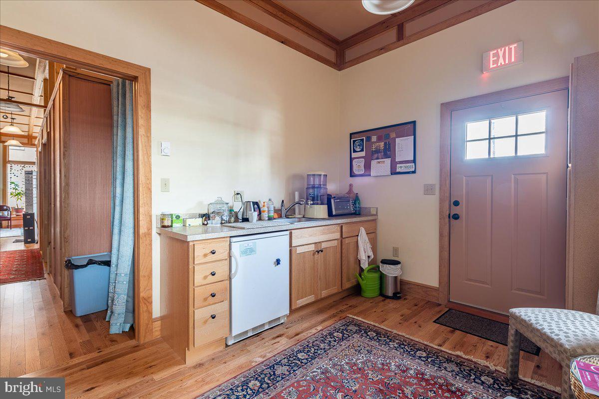 TOWN OF BATH - Commercial Sale