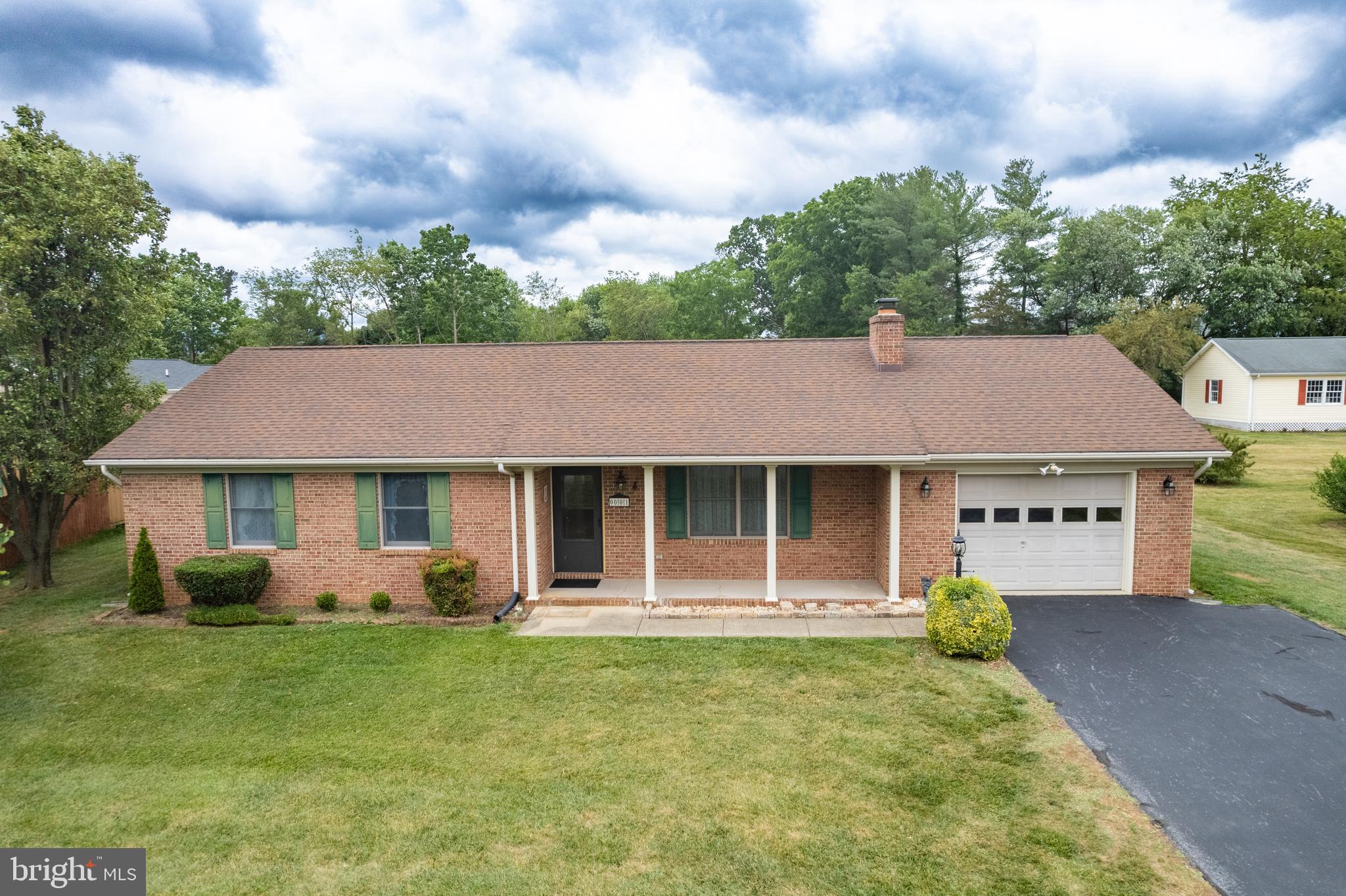 THE MEADOWS - Residential