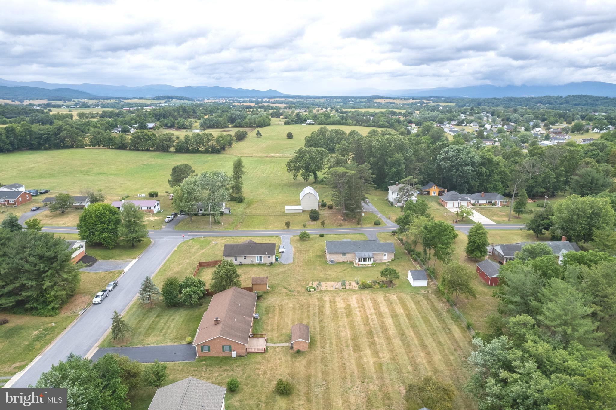 THE MEADOWS - Residential