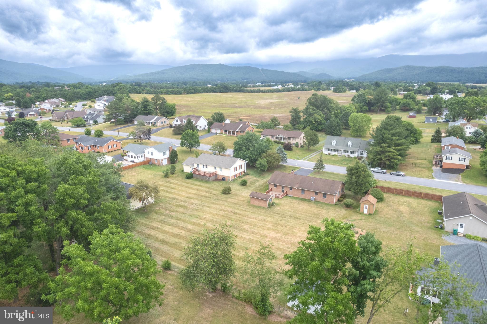 THE MEADOWS - Residential