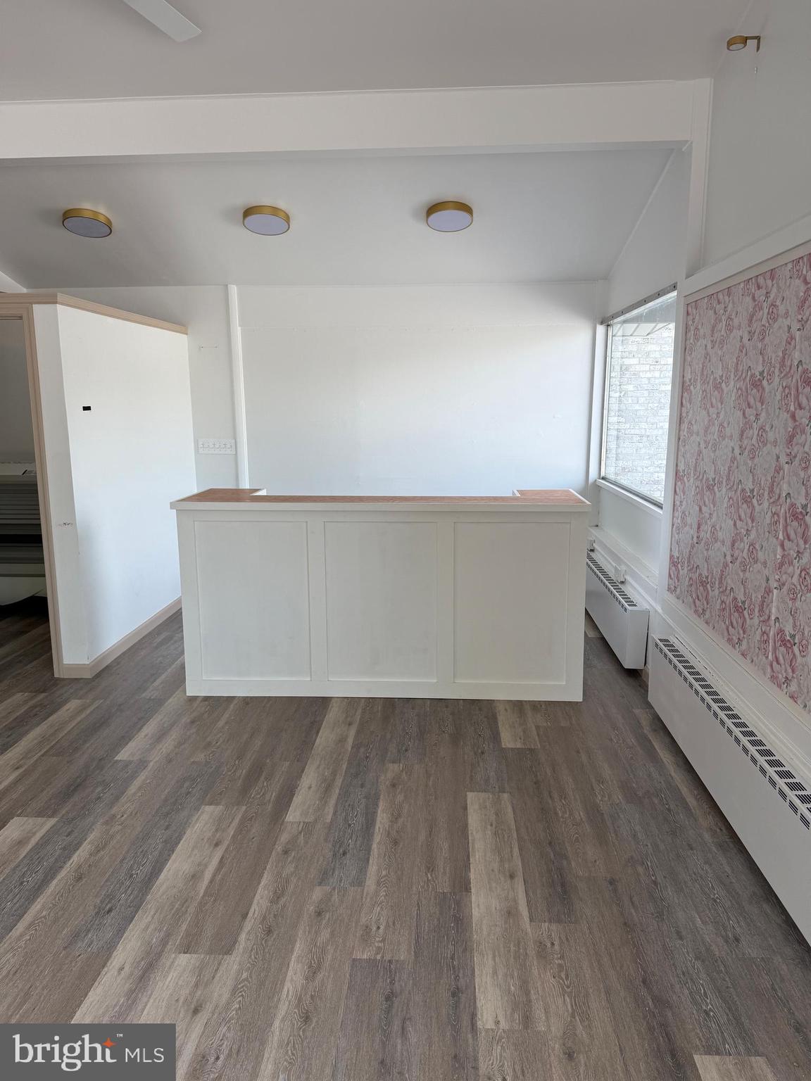 1804 BUCHANAN TRAIL EAST