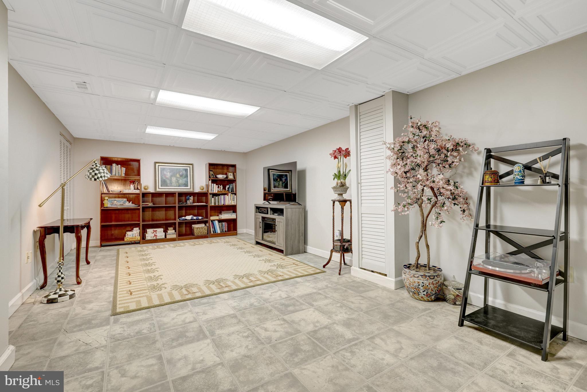 POLO FIELDS - Residential