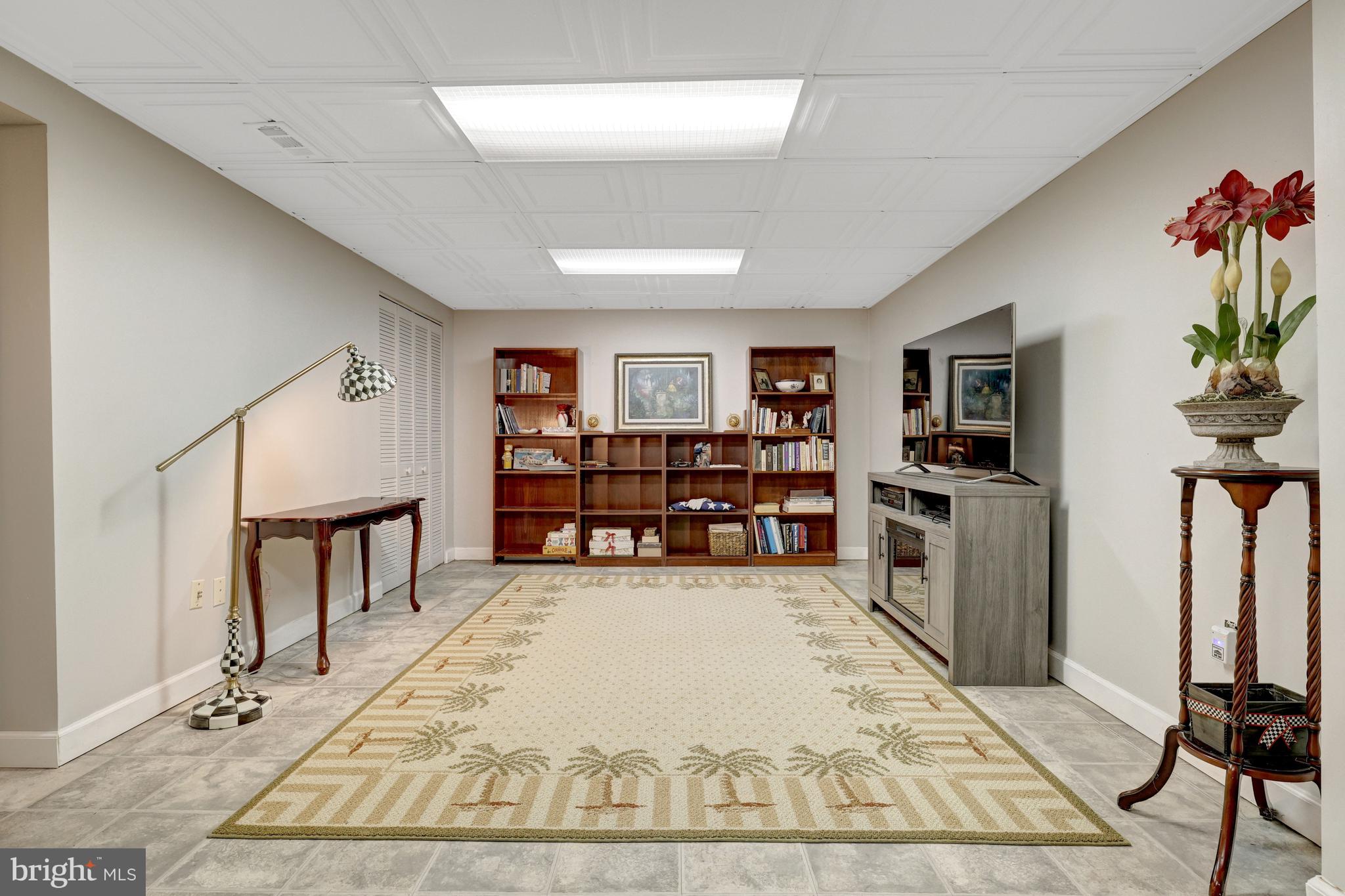 POLO FIELDS - Residential