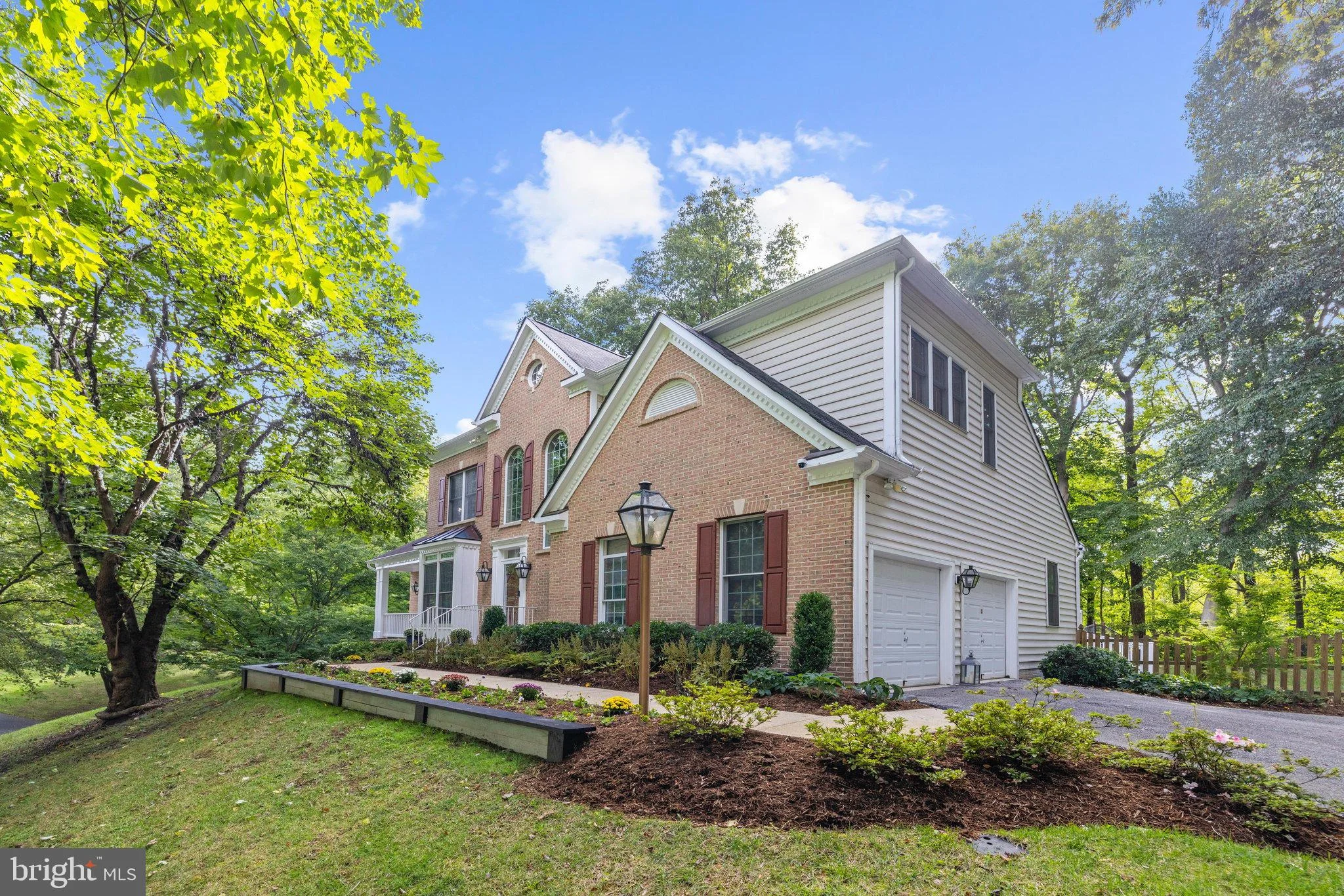 2505 Hobbits Lane