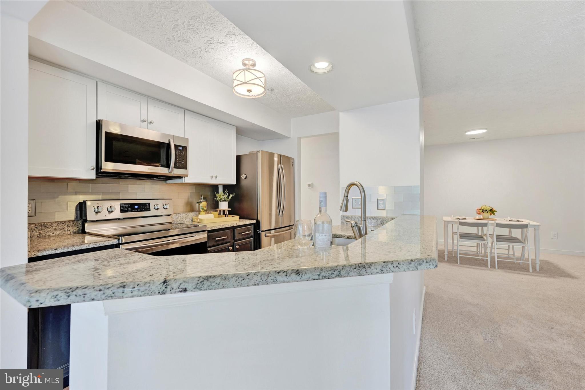 COUNTRY WALK - Residential