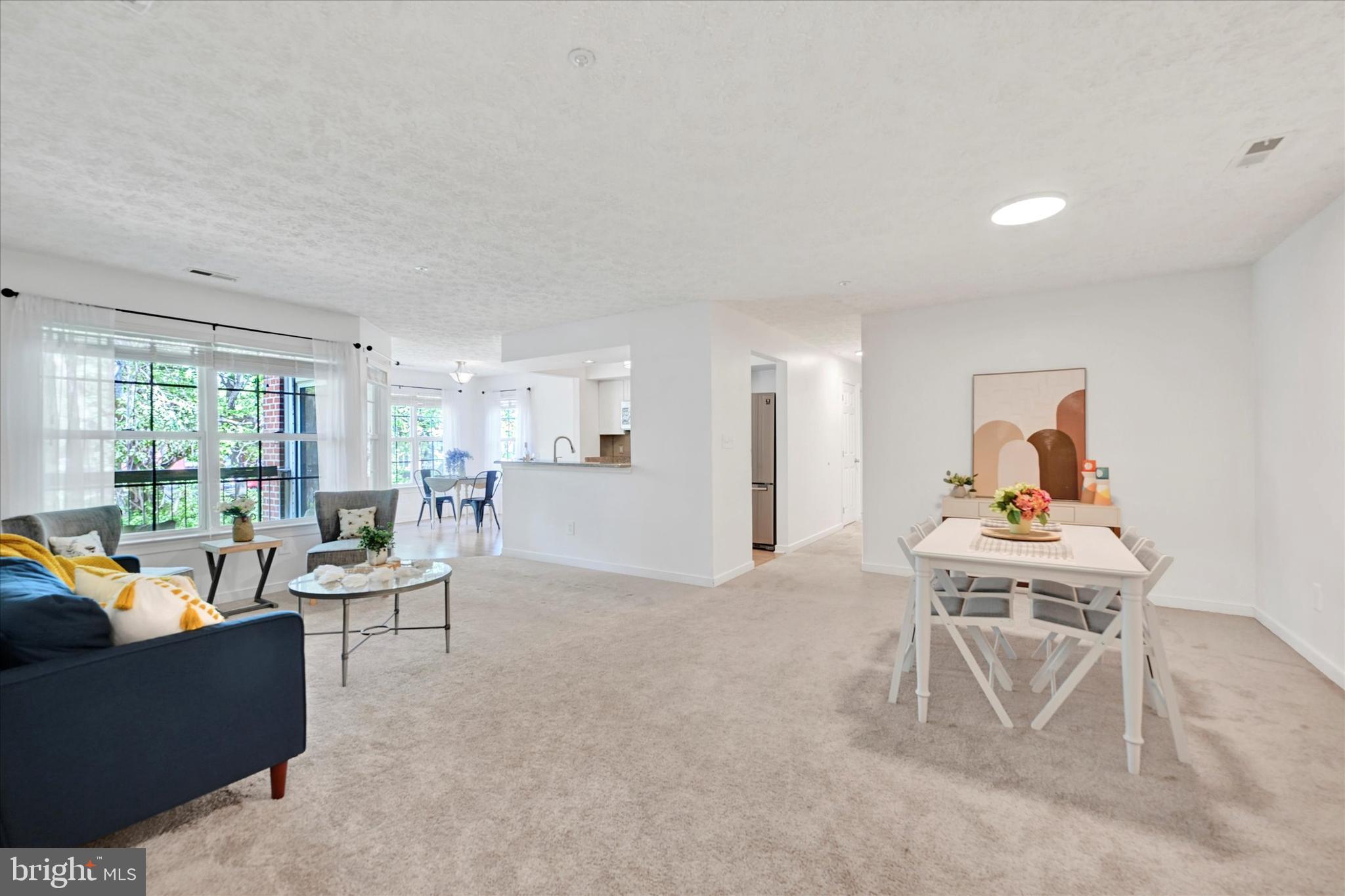 COUNTRY WALK - Residential