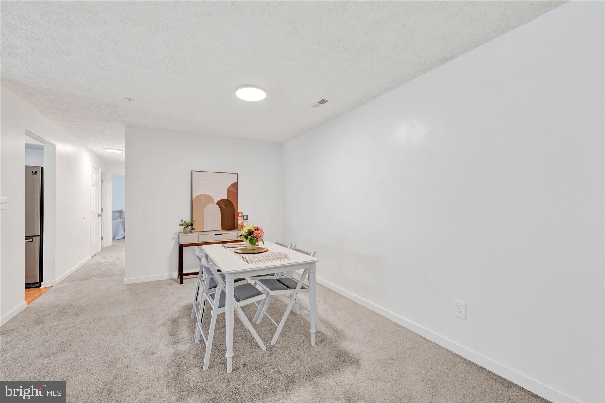 COUNTRY WALK - Residential