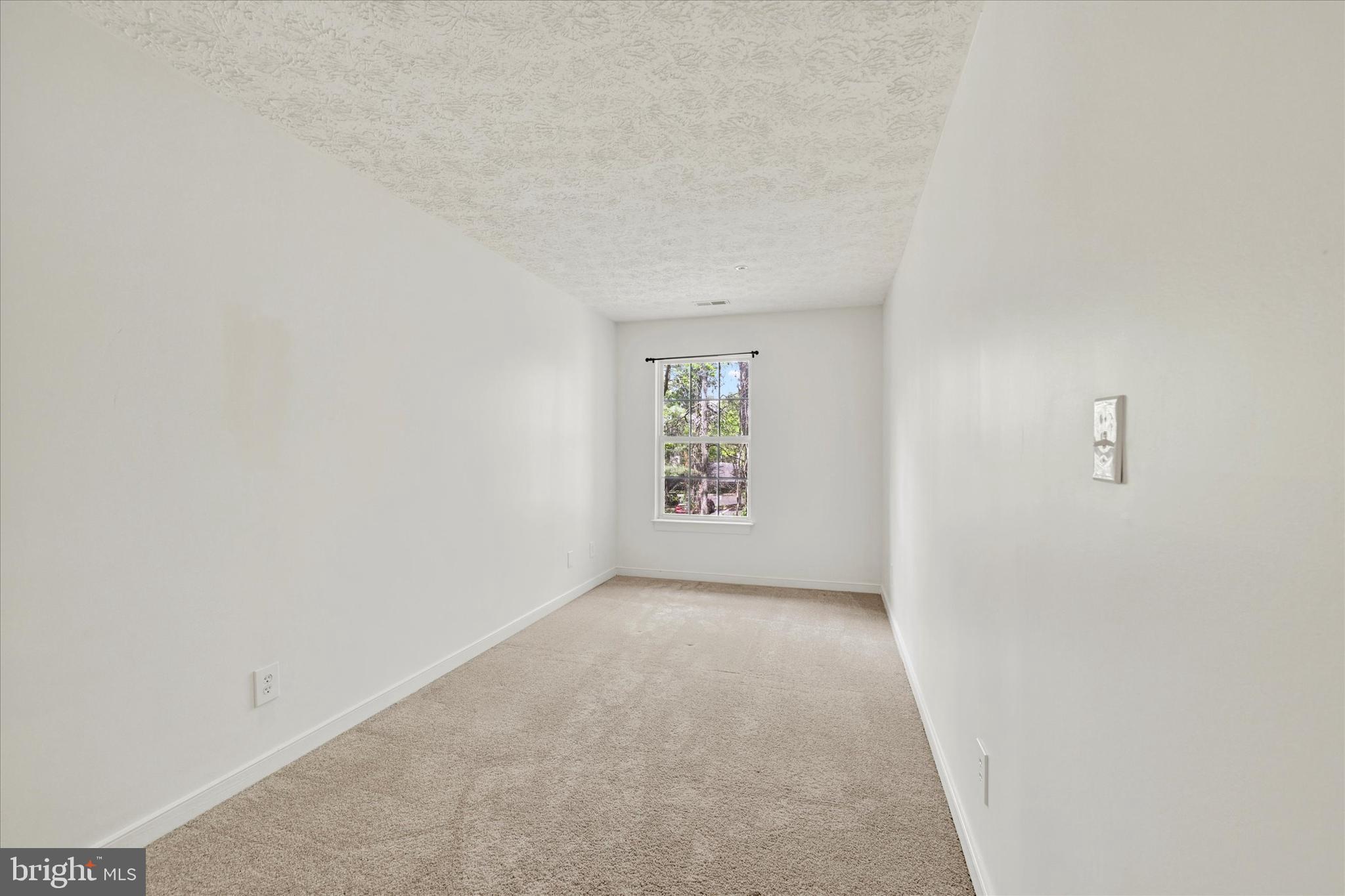 COUNTRY WALK - Residential